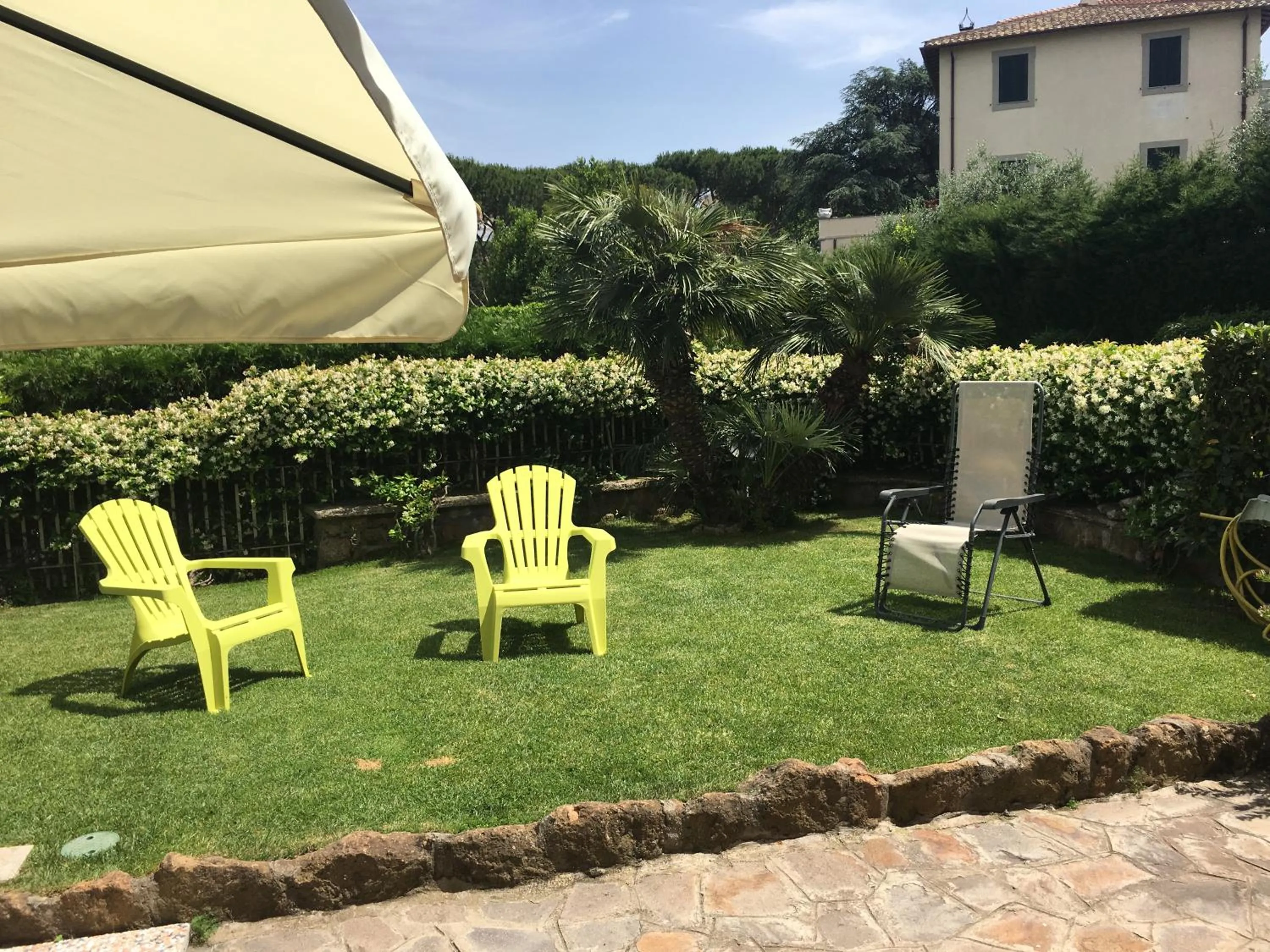 Garden view in VillaGiò B&B