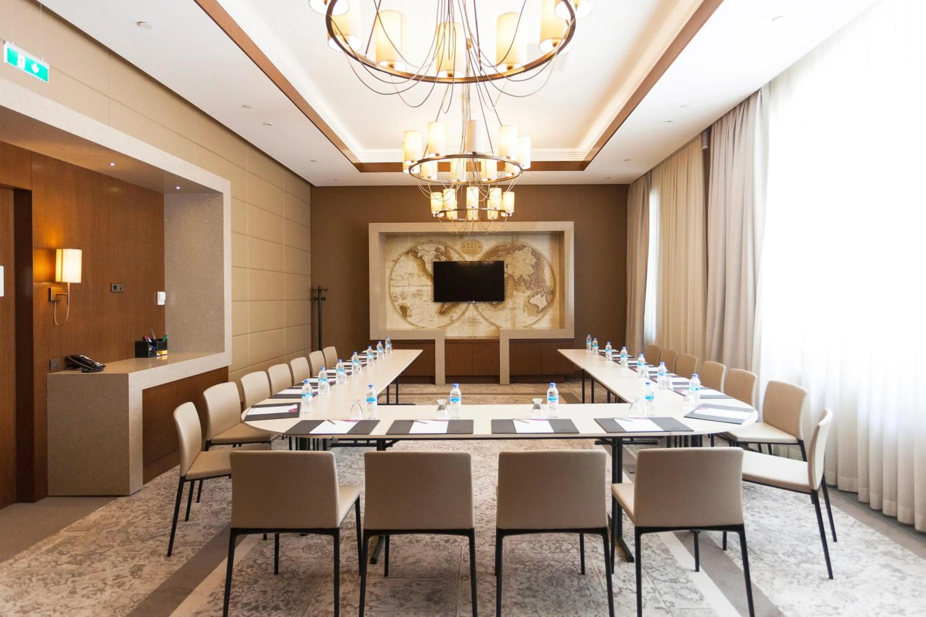 Meeting/conference room in Crowne Plaza - Borjomi by IHG