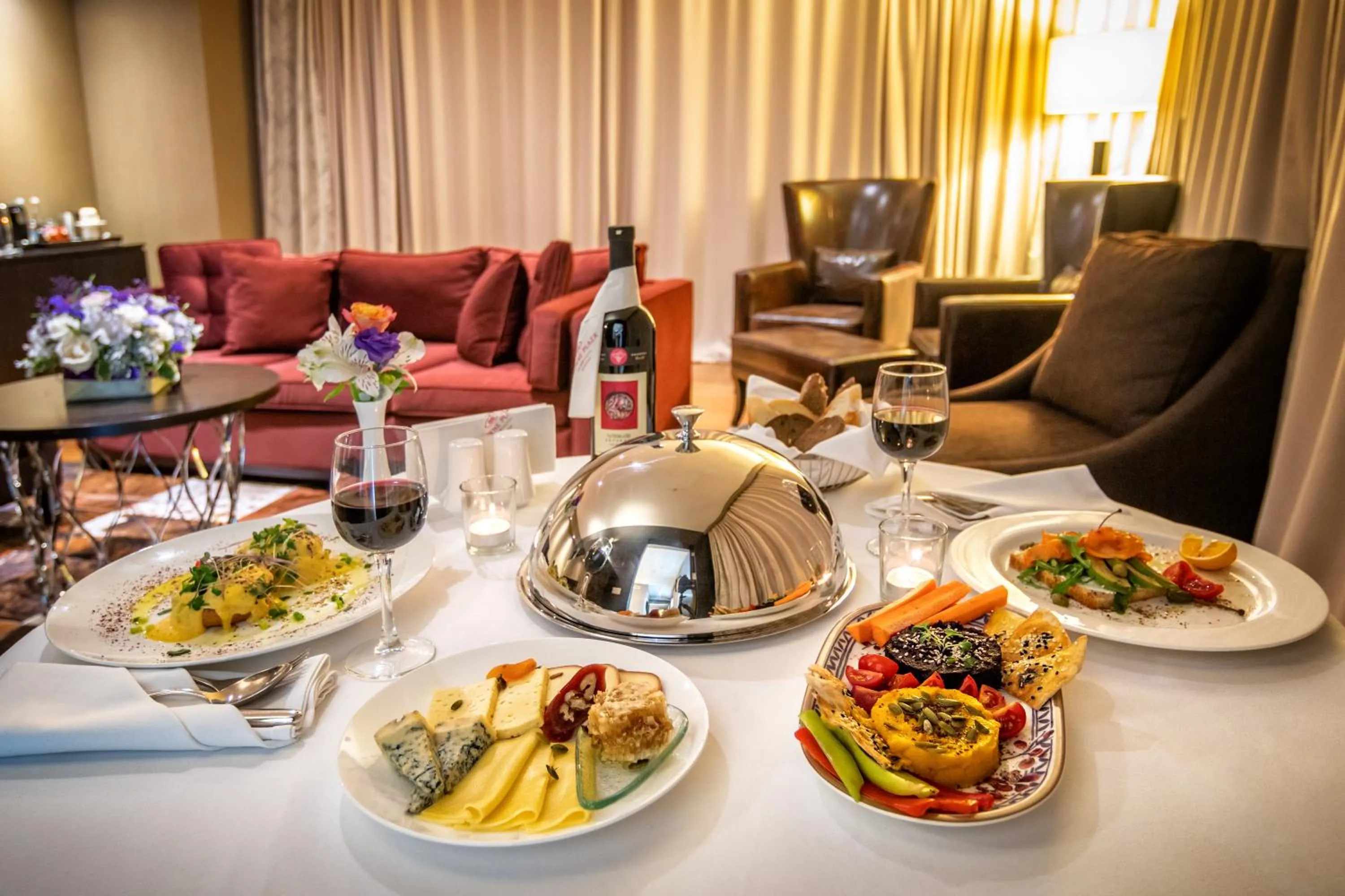 Food and drinks in Crowne Plaza - Borjomi by IHG