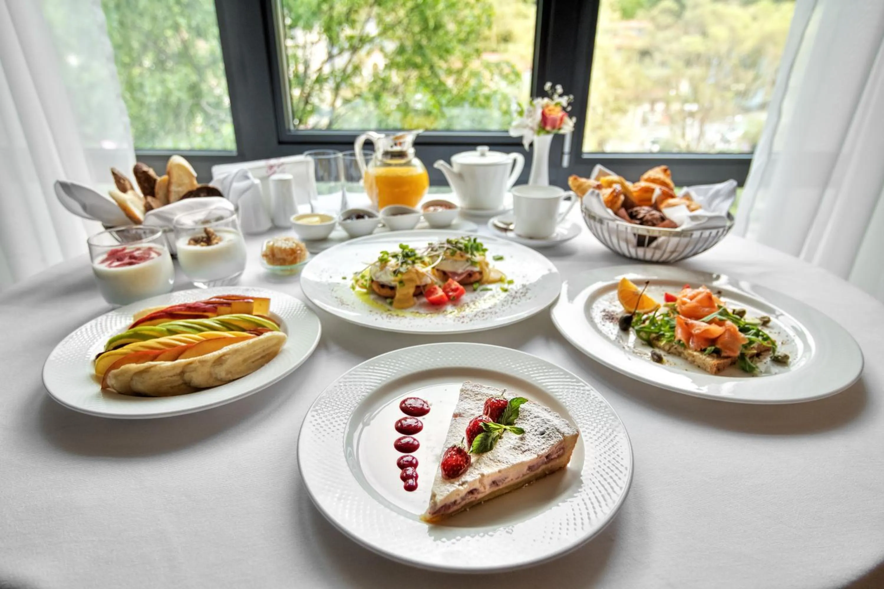 Breakfast in Crowne Plaza - Borjomi by IHG