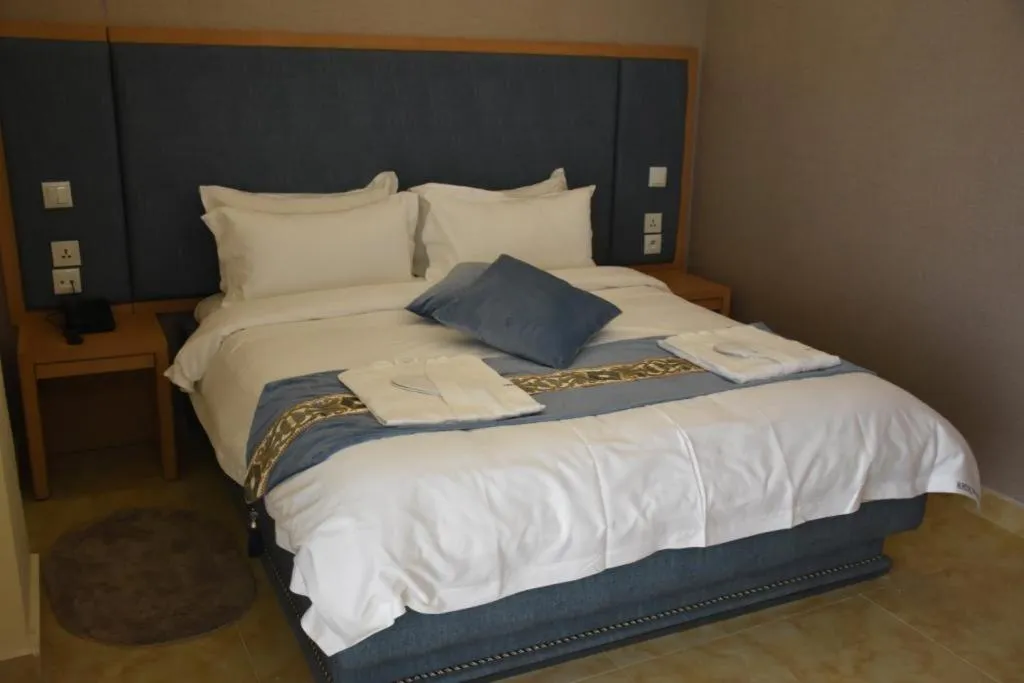 Bed in Hotel Royal Palace