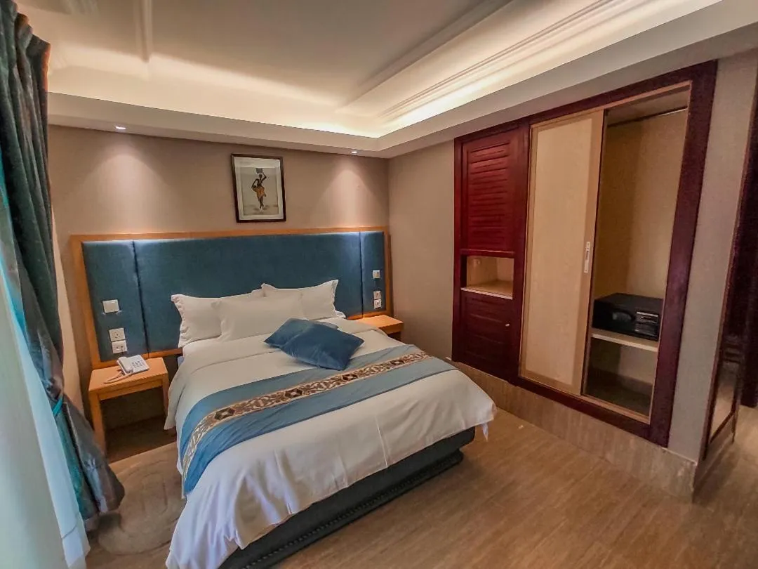 Bed in Hotel Royal Palace