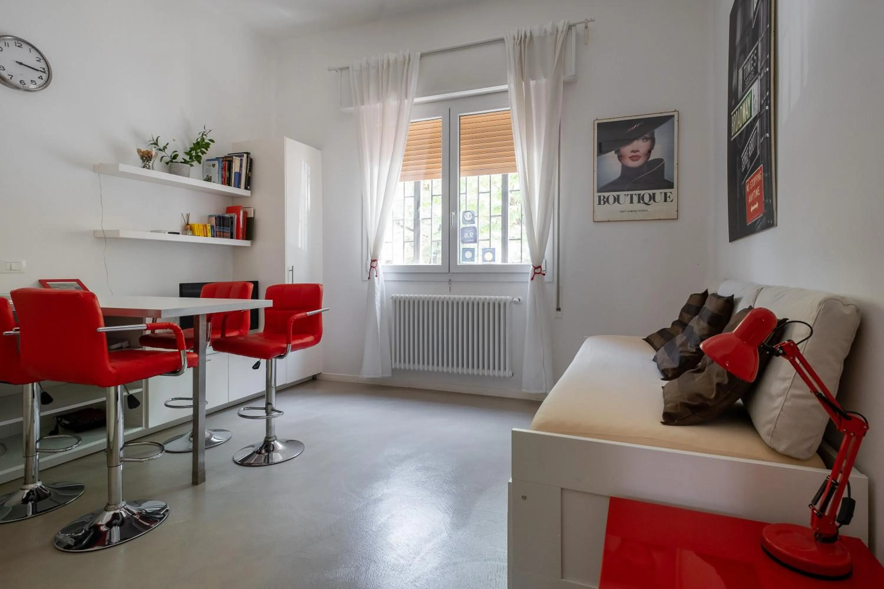 Living room in Bologna Suite