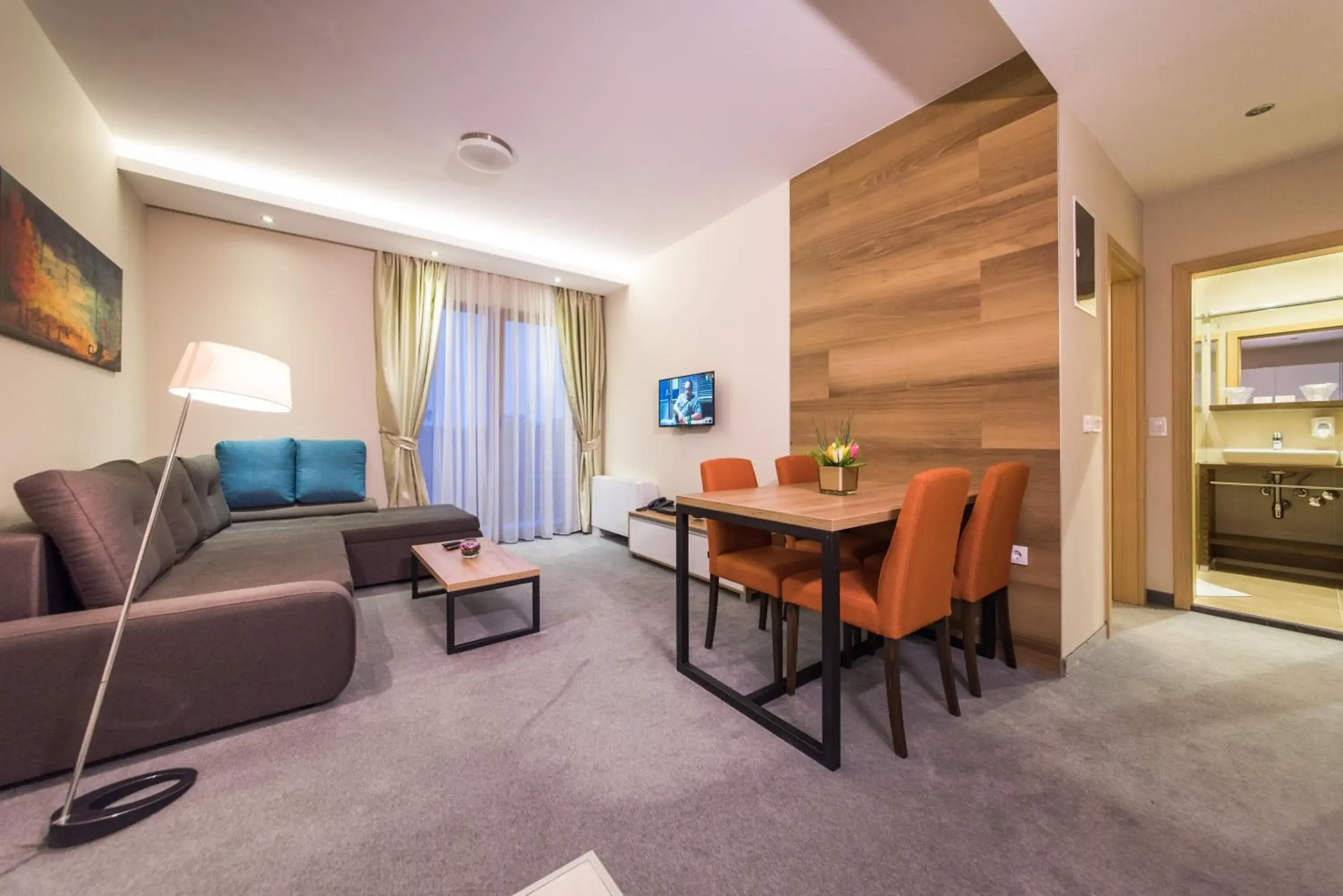 One-Bedroom Apartment with Balcony in Hotel Mons One-Bedroom Apartment with Balcony in Hotel Mons