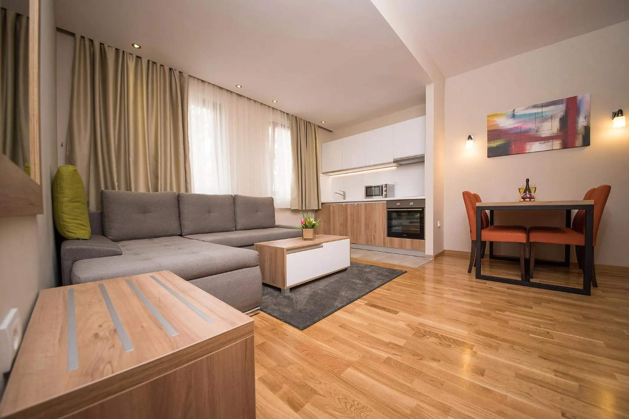 Apartment with Balcony in Hotel Mons