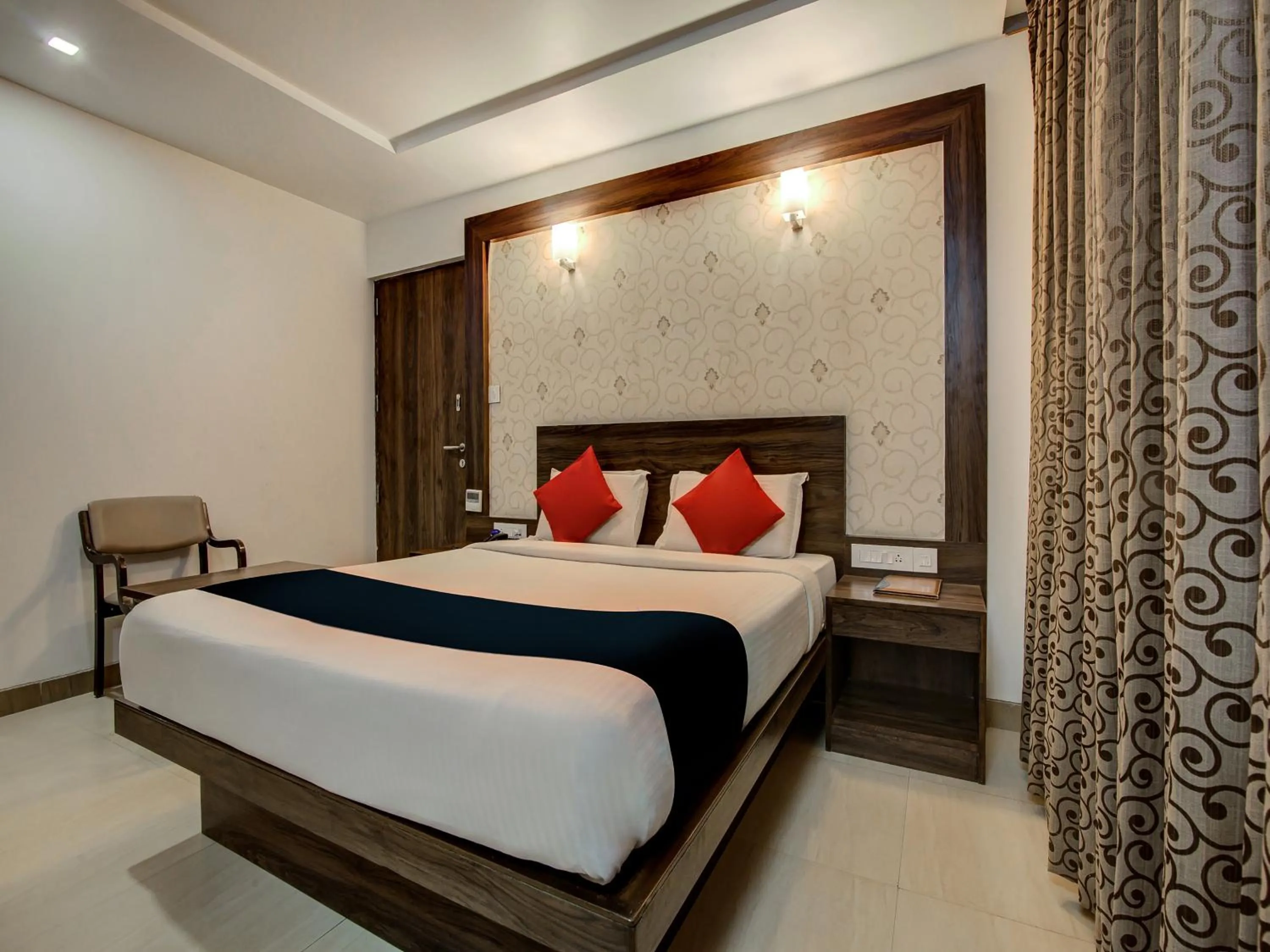 Bedroom, Bed in MySpace Hotels Silverstar