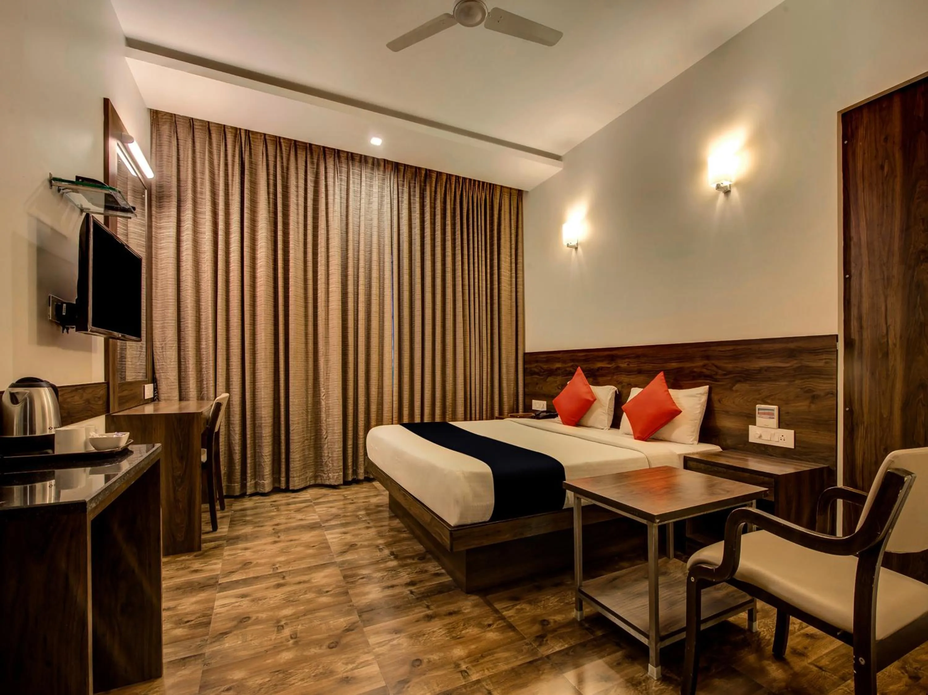 Photo of the whole room, Bed in MySpace Hotels Silverstar