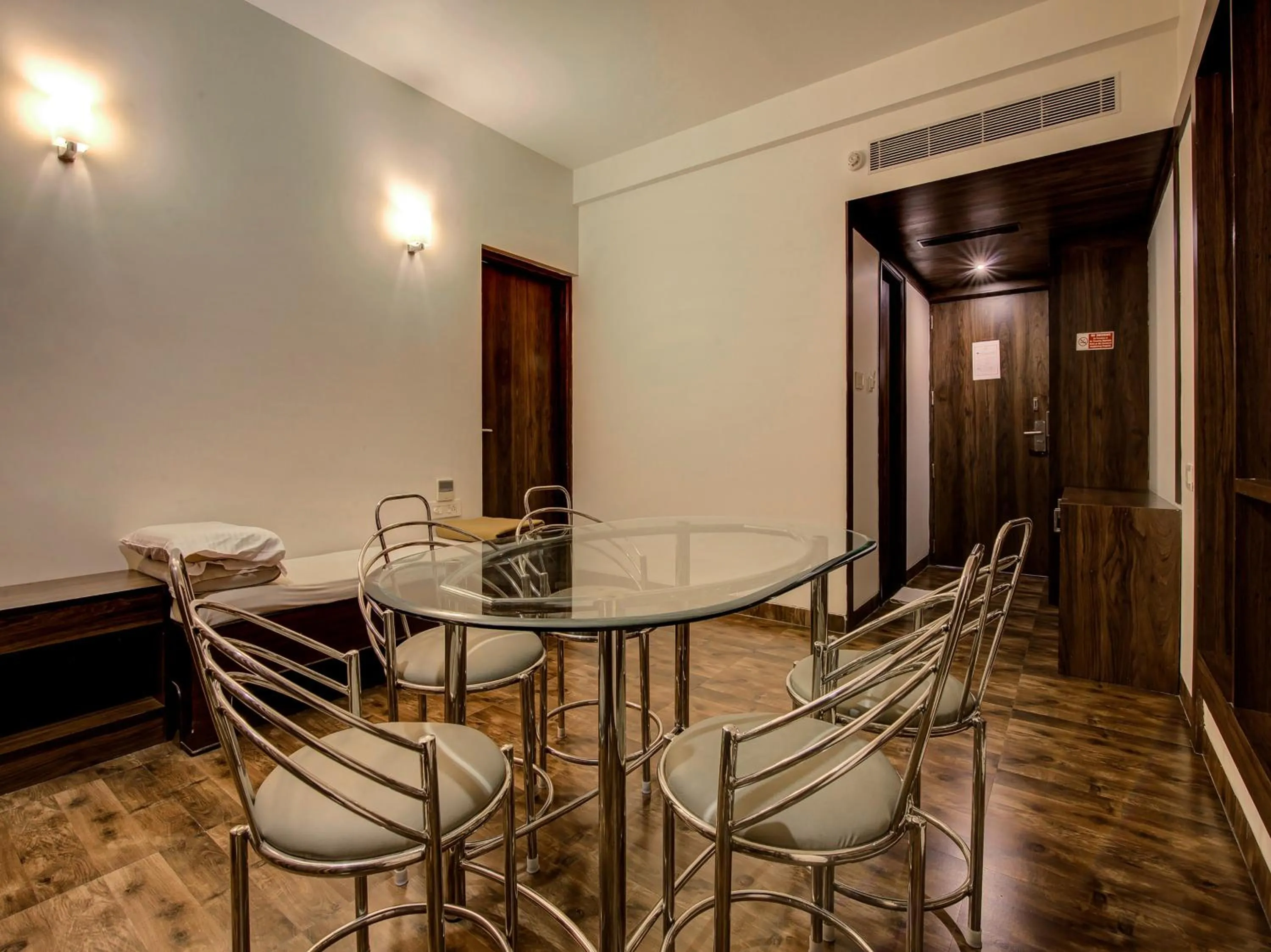 Living room in MySpace Hotels Silverstar