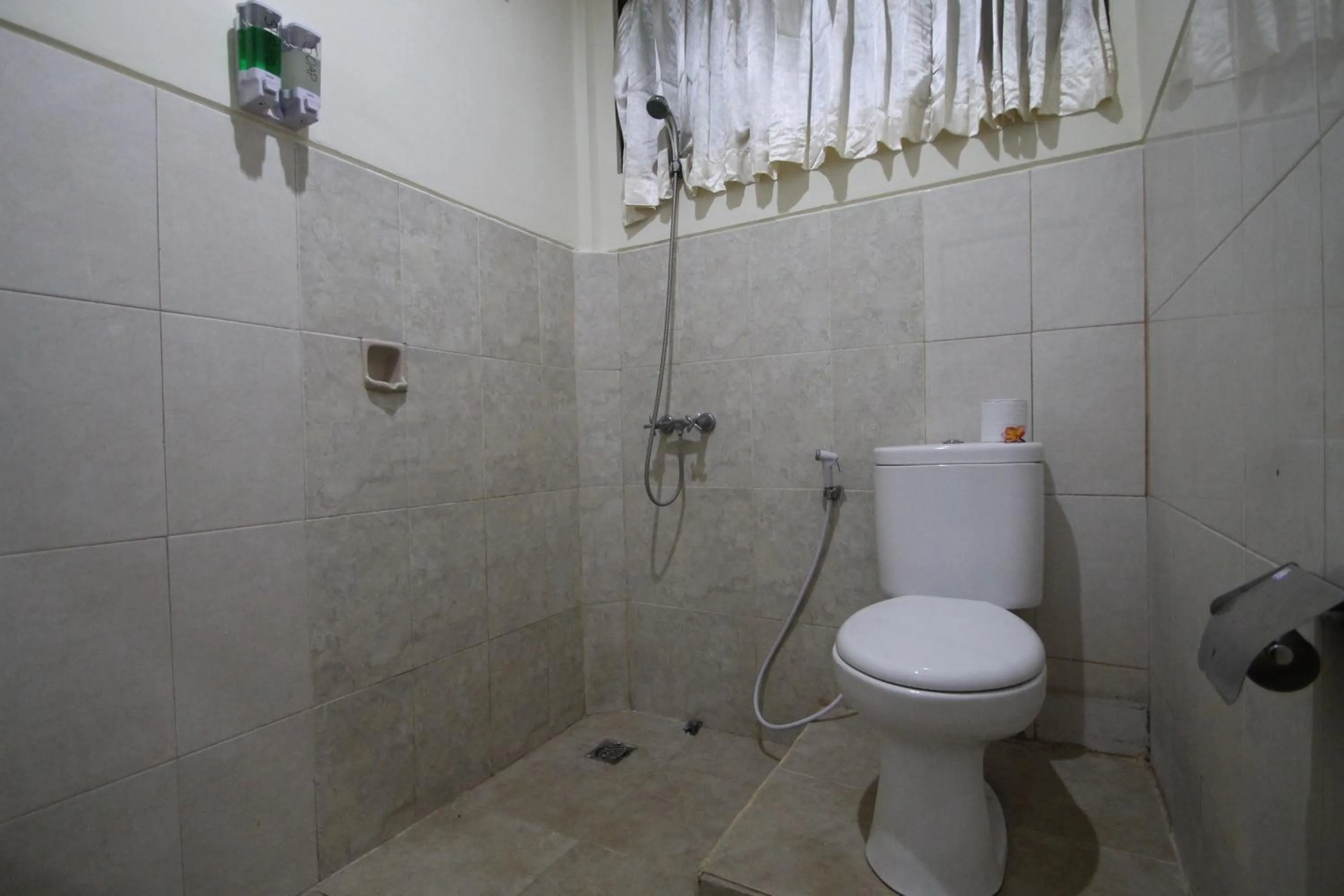 Bathroom in Pondok Muwa Guest House