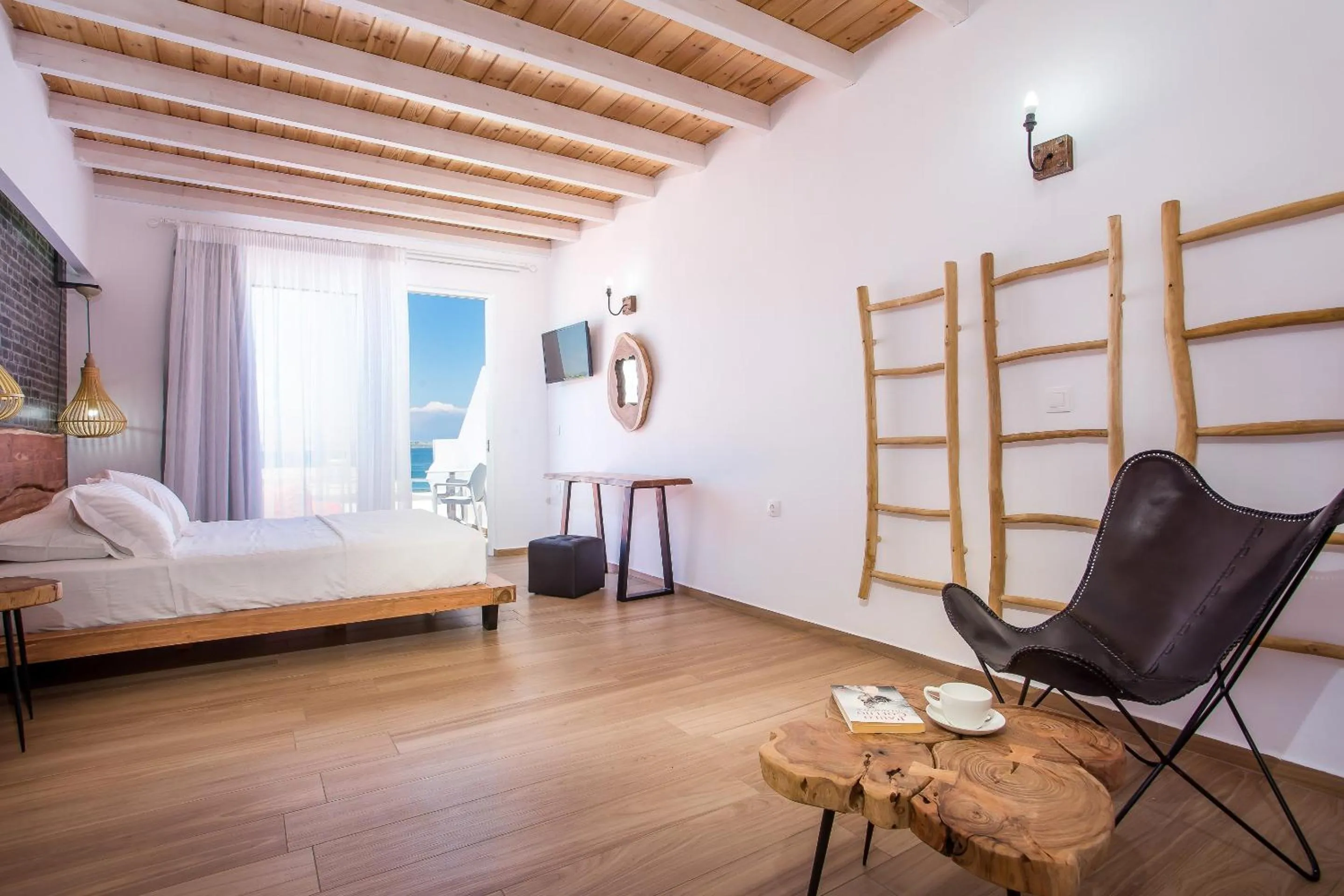 TV and multimedia, Bed in Moscha Hotel