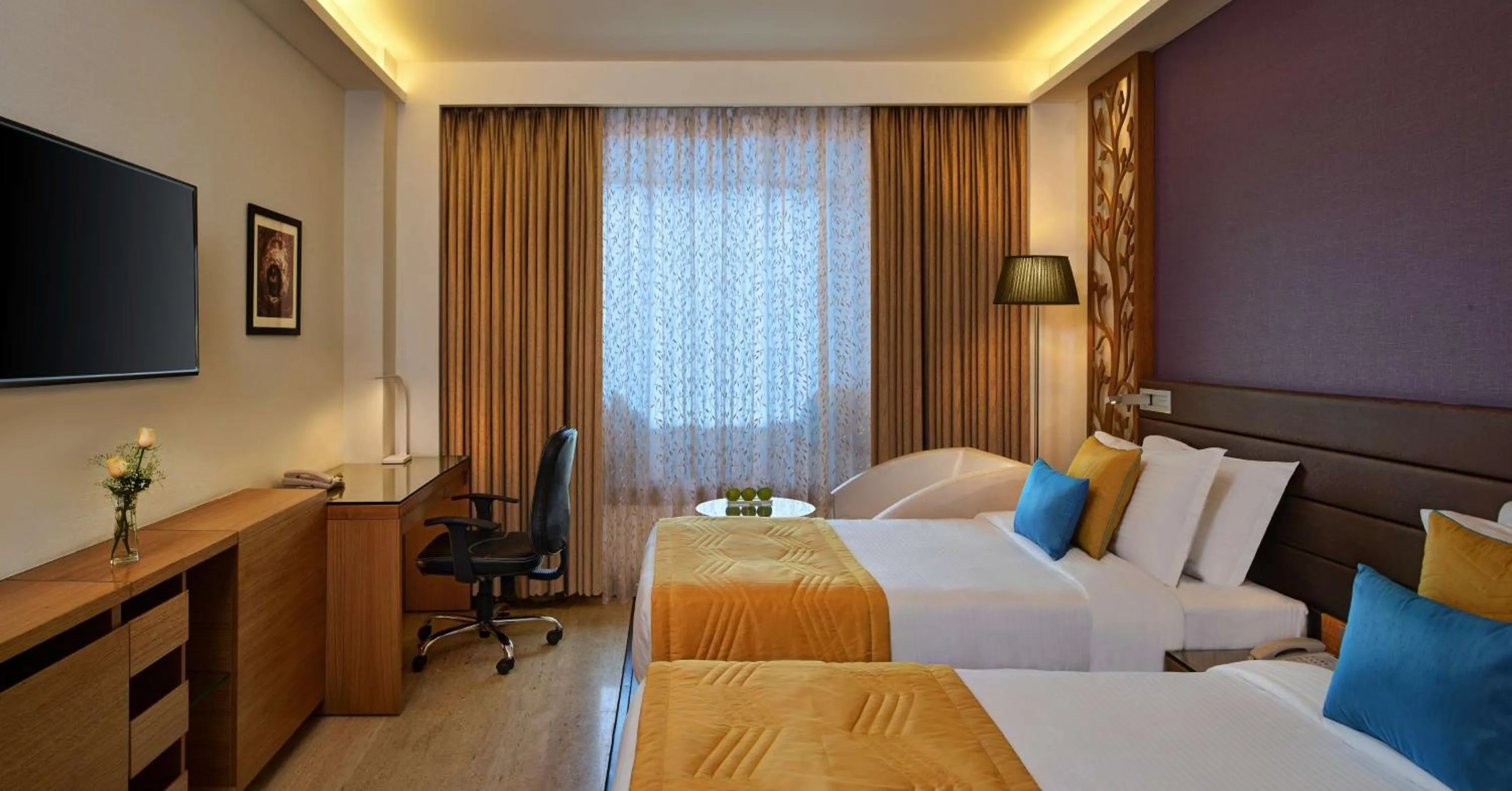 Photo of the whole room, Bed in Country Inn & Suites By Radisson, Bengaluru Hebbal Road