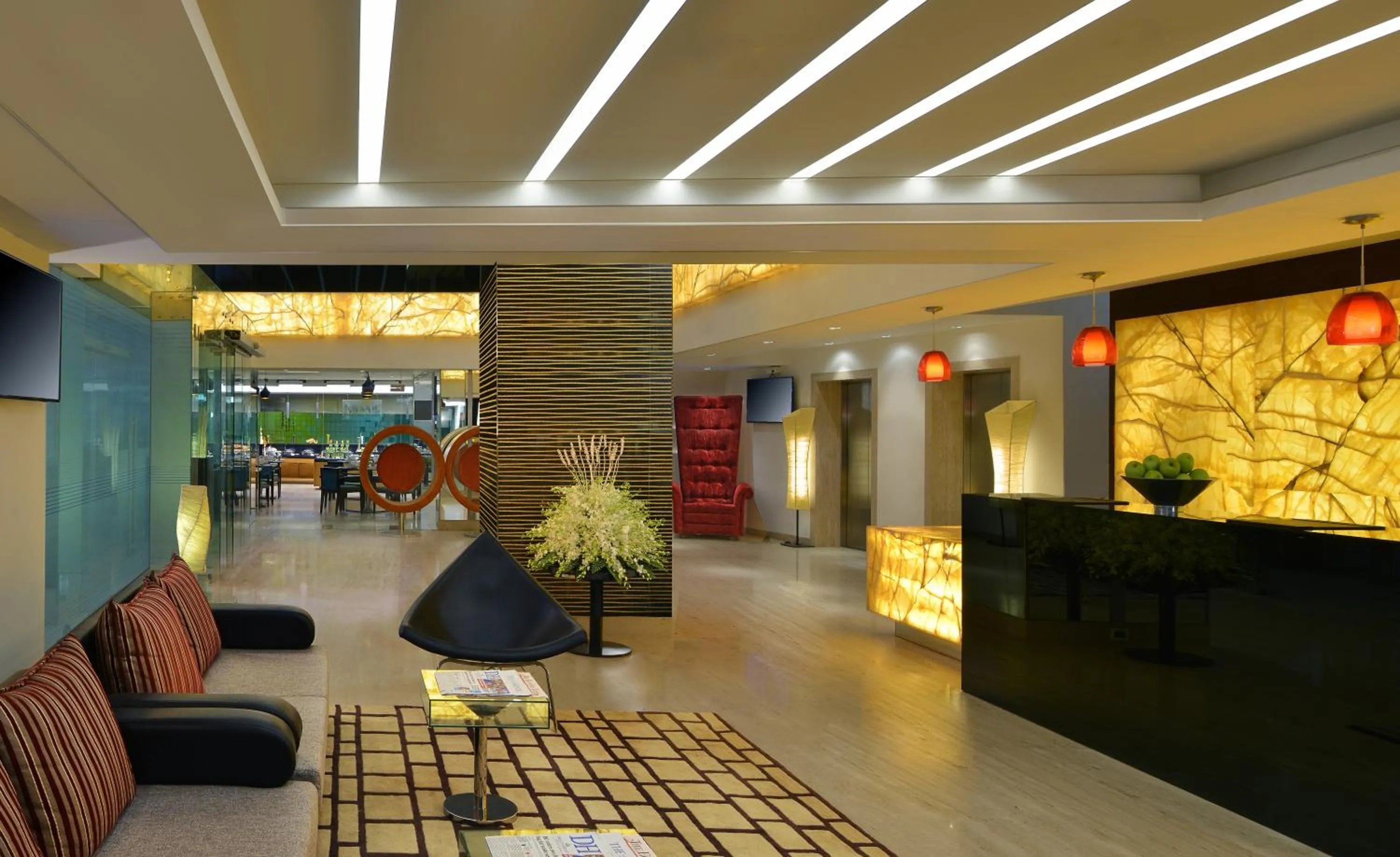 Lobby or reception in Country Inn & Suites By Radisson, Bengaluru Hebbal Road