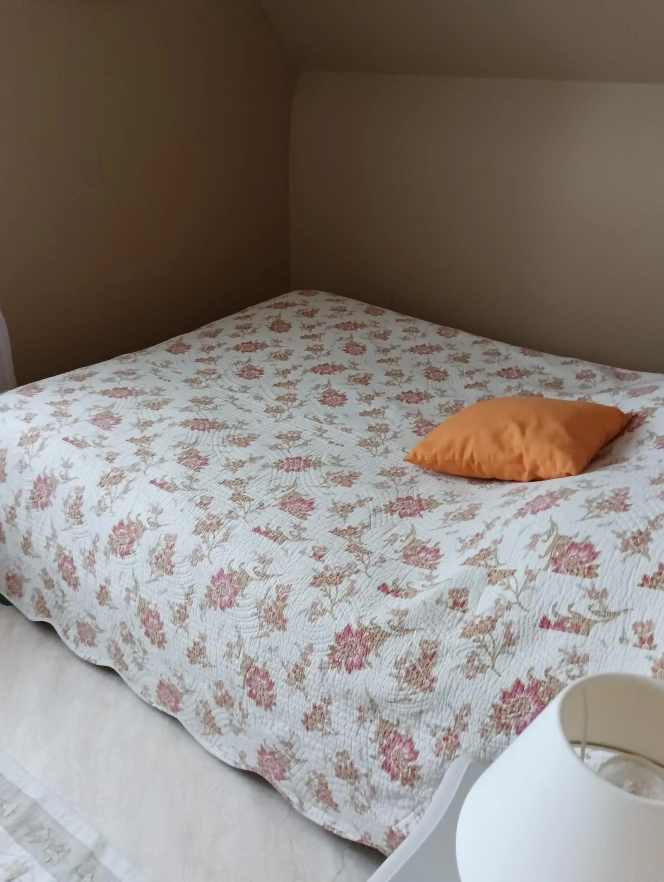 Bed in Chambre Heloise