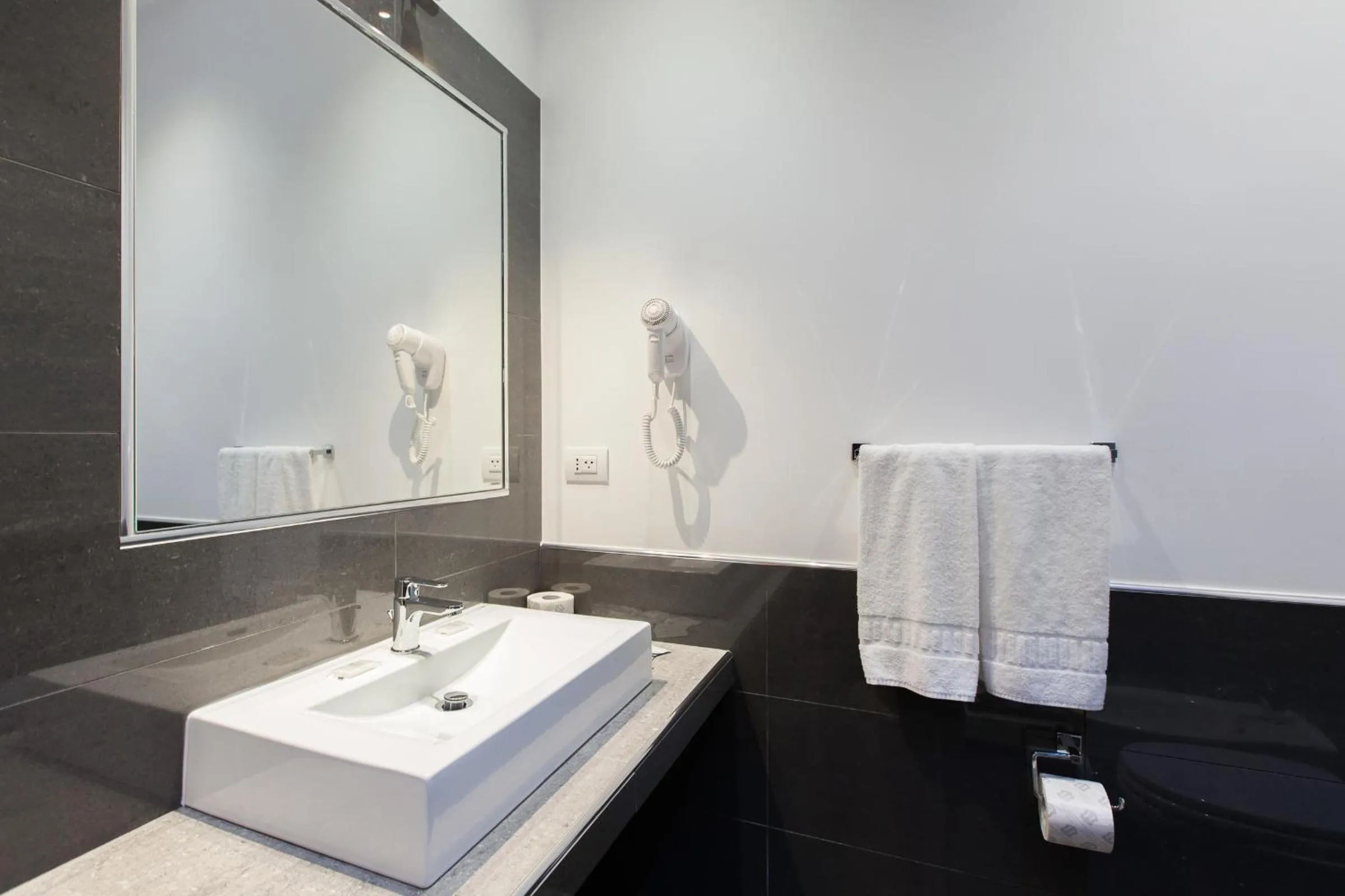 Toilet in Town House Roma