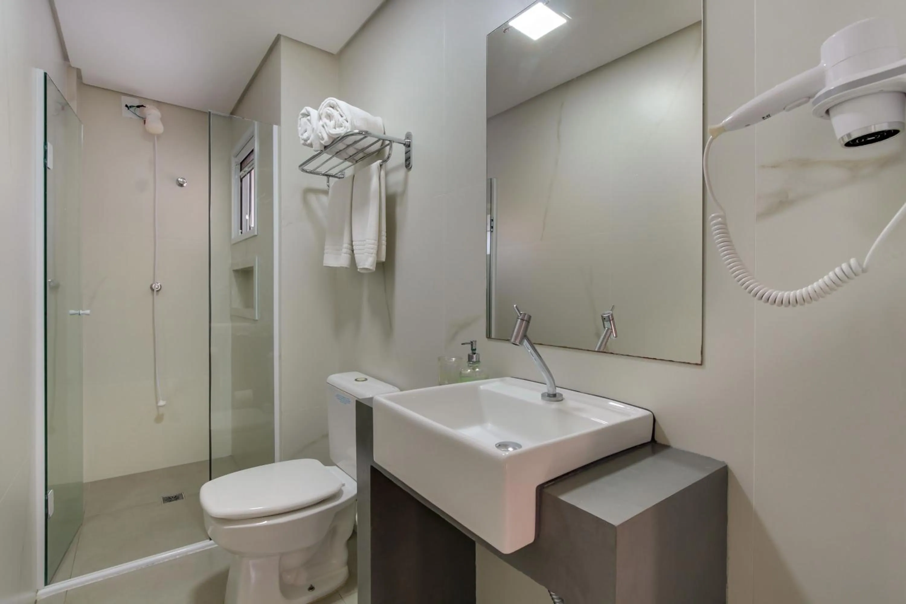 Shower in Residencial Casa Flora