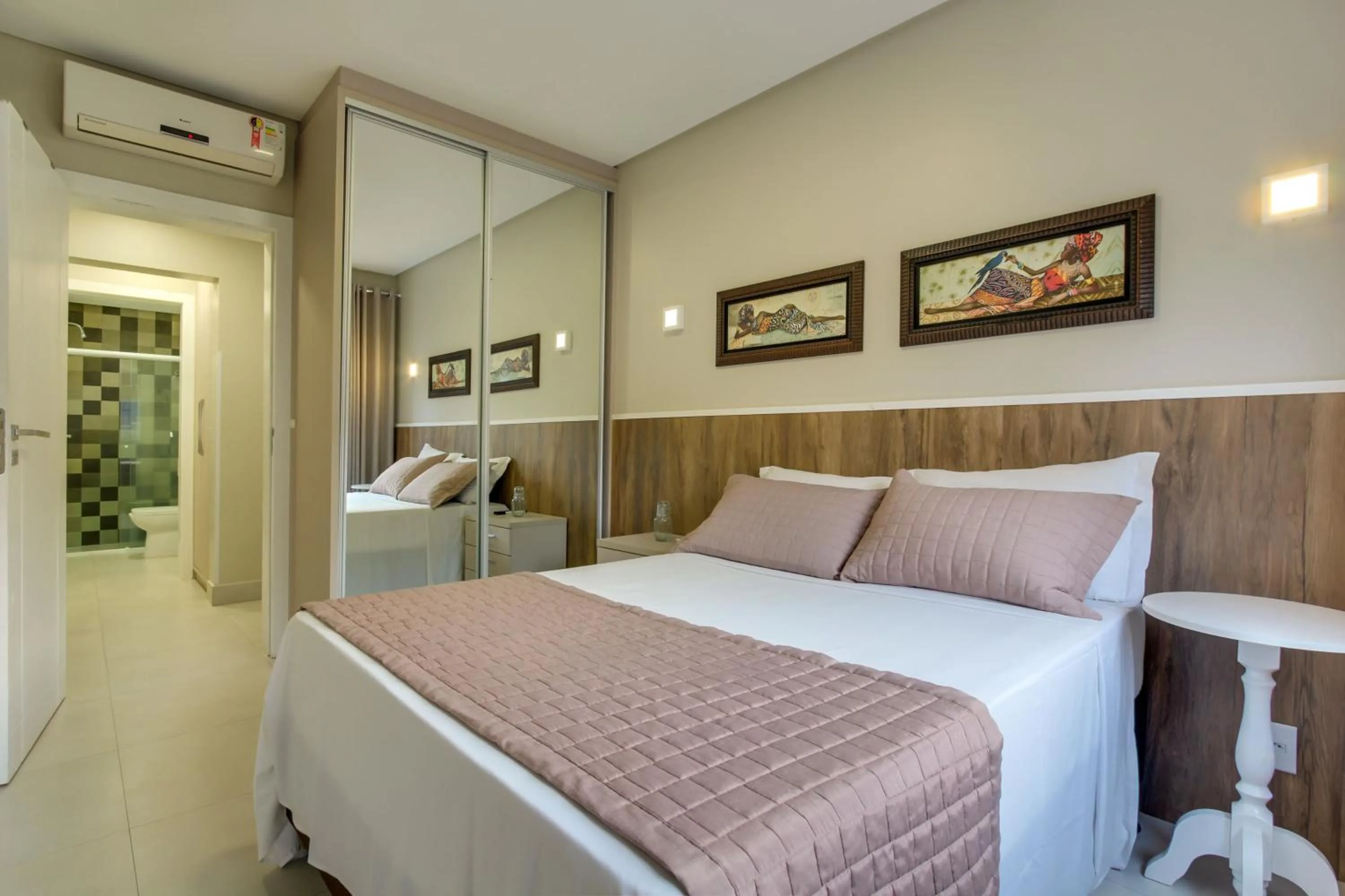 Bedroom, Bed in Residencial Casa Flora