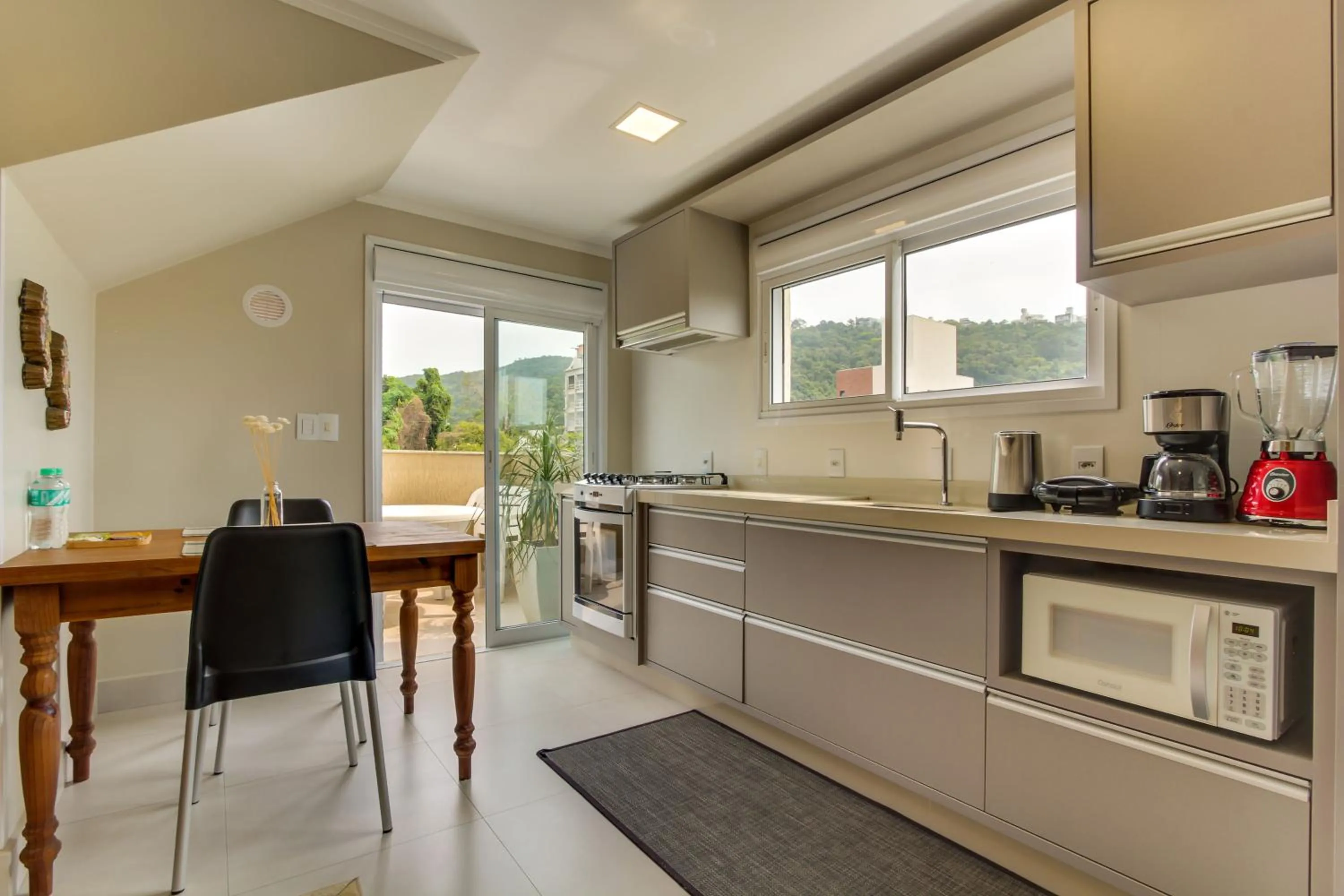 Dining area in Residencial Casa Flora