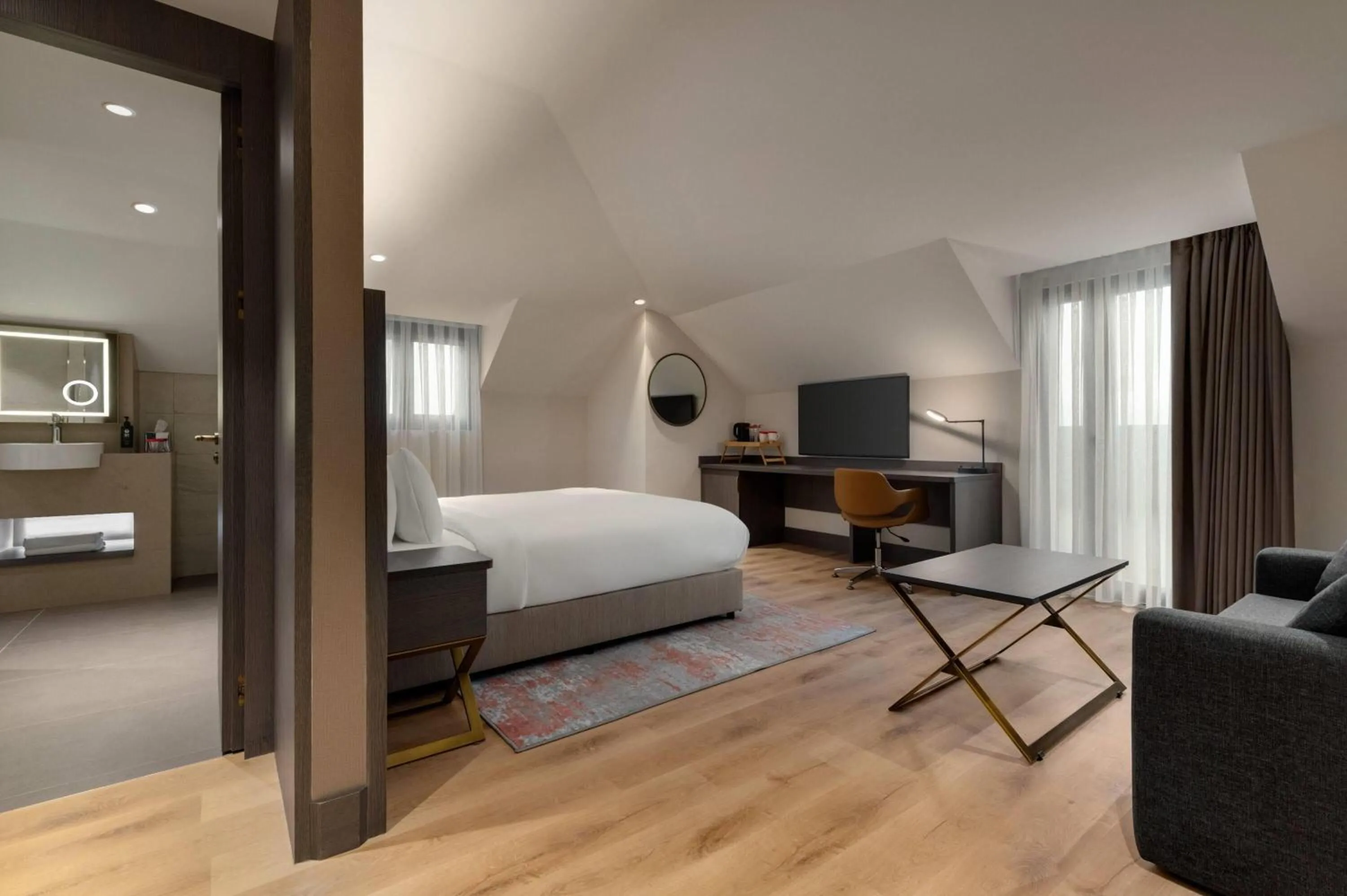 Photo of the whole room, Bed in Ramada by Wyndham Arnavutkoy