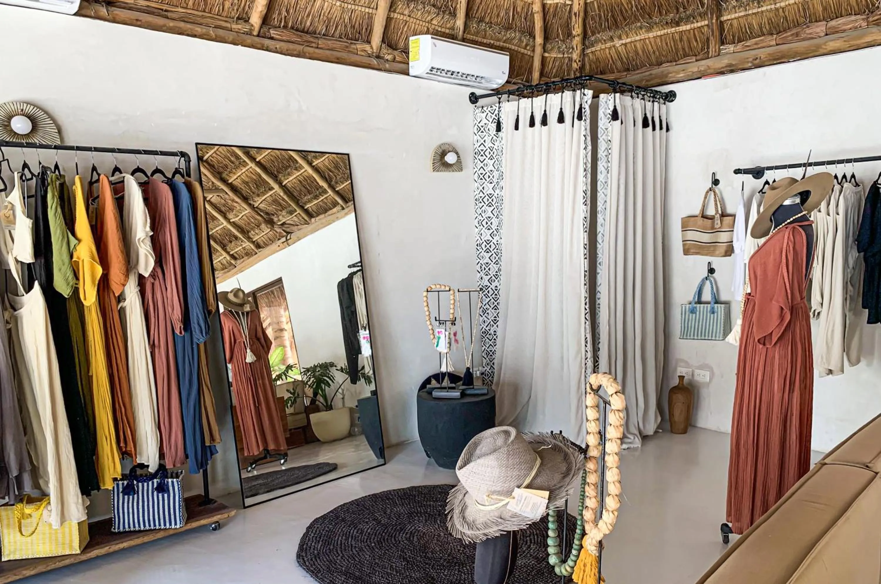 On-site shops in Dune Boutique Hotel located at the party zone