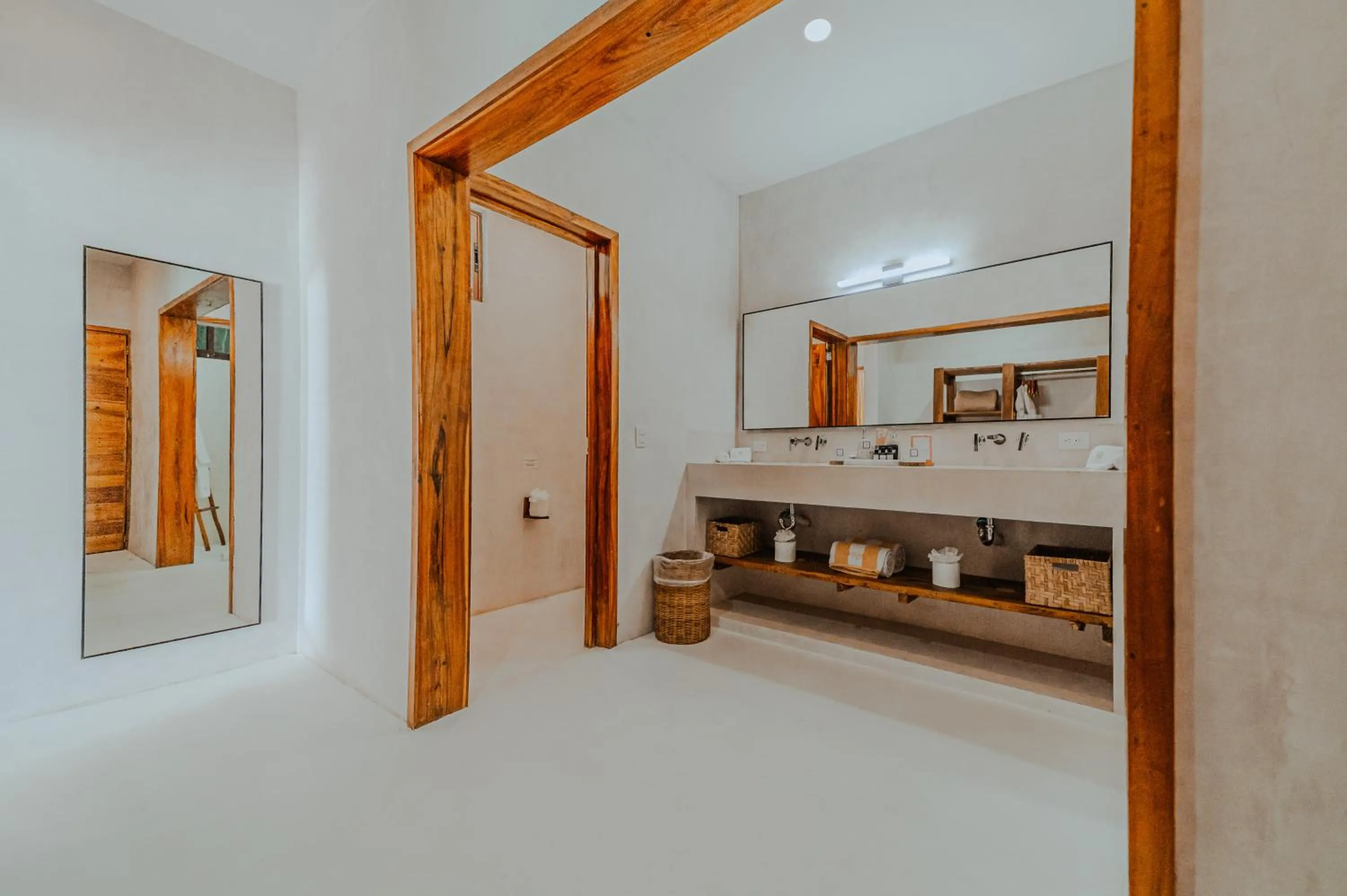 Bathroom in Dune Boutique Hotel located at the party zone