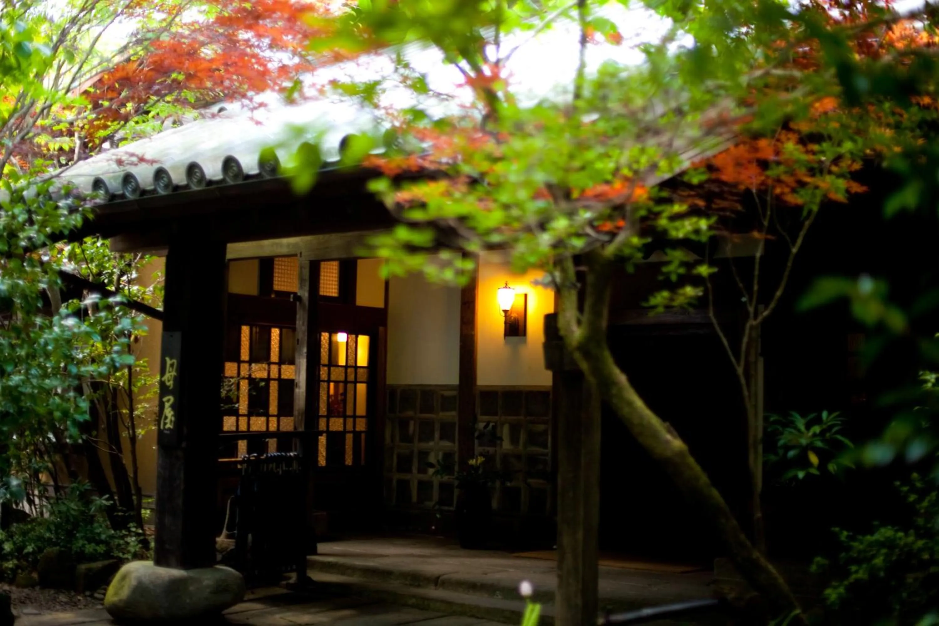 Facade/entrance in Hatago Kayausagi