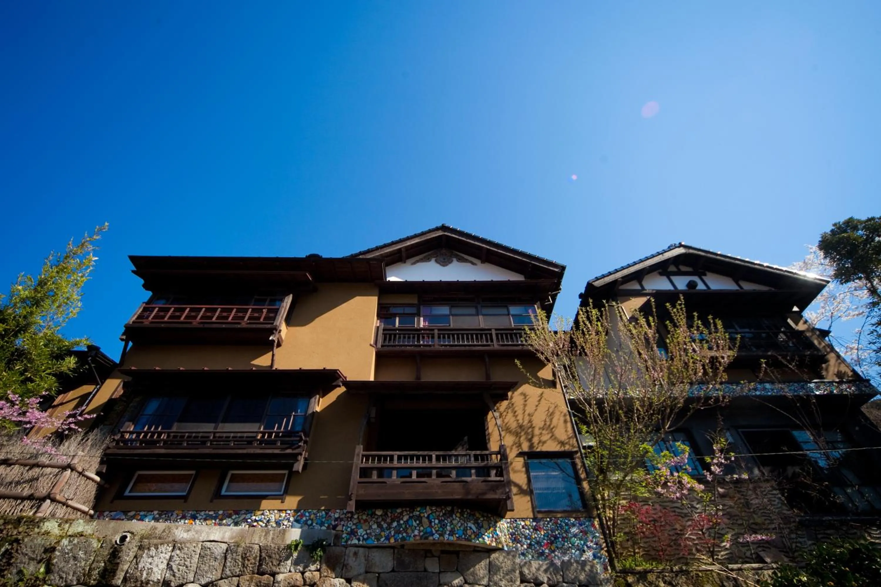 Facade/entrance in Hatago Kayausagi