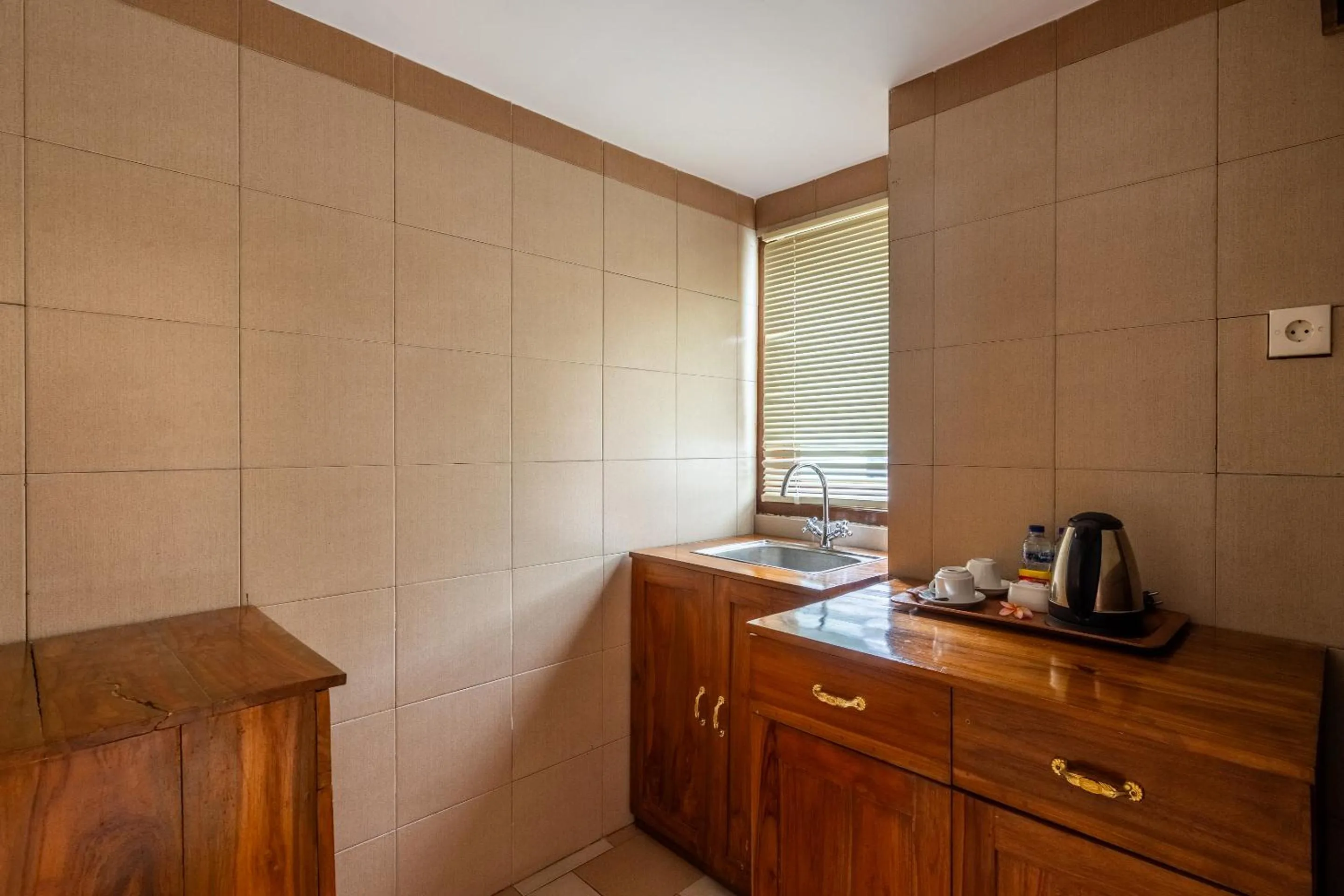 Coffee/tea facilities in Taman Surgawi Resort & Spa