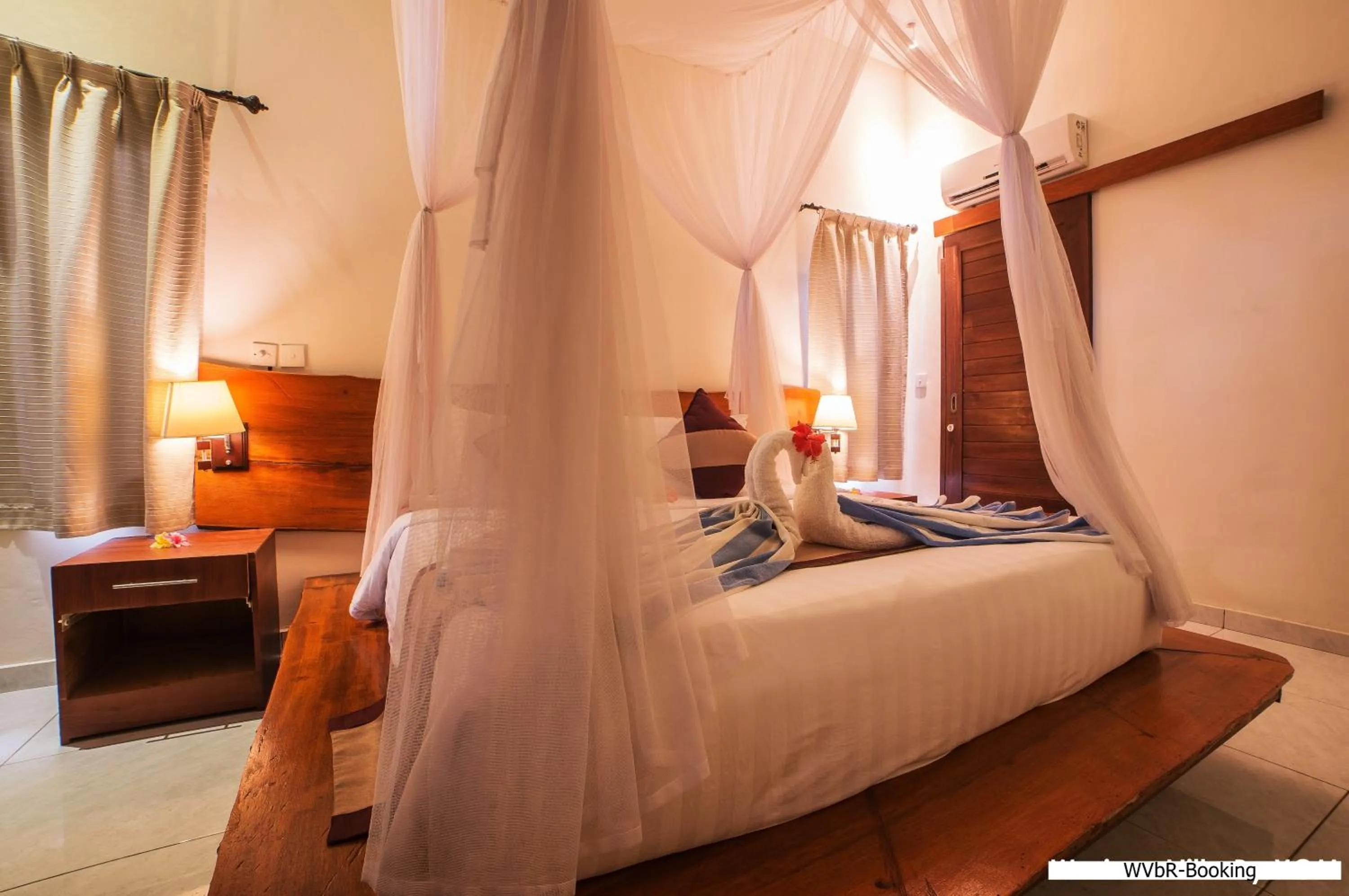 Bed in Warisan Villa By Reccoma