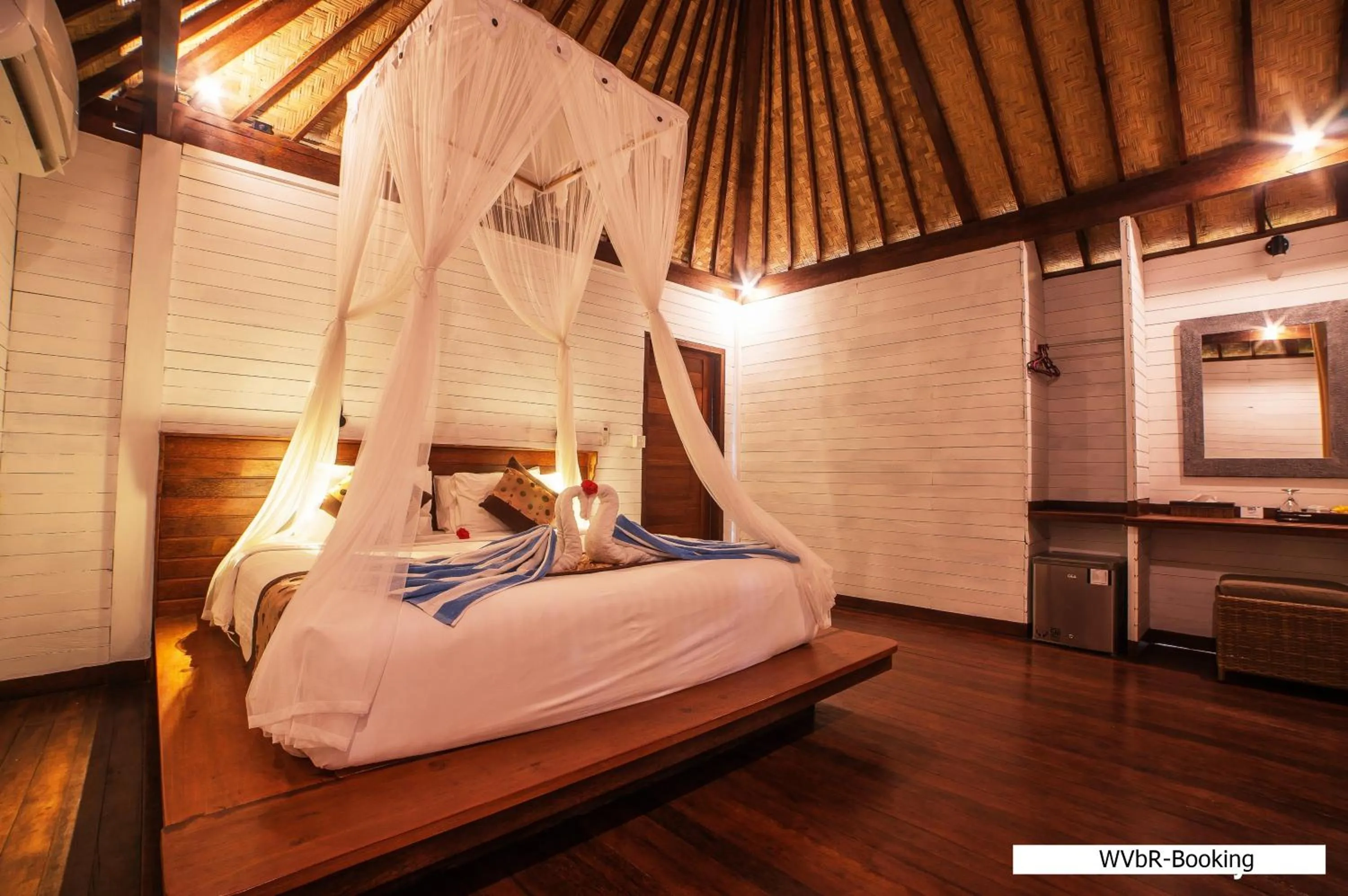 Bed in Warisan Villa By Reccoma