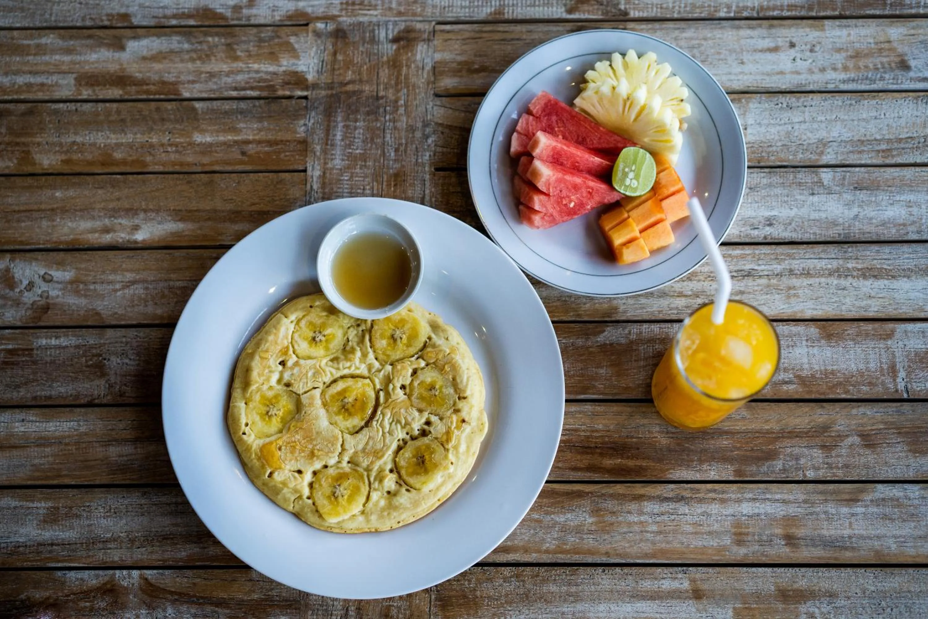 Food and drinks in Warisan Villa By Reccoma