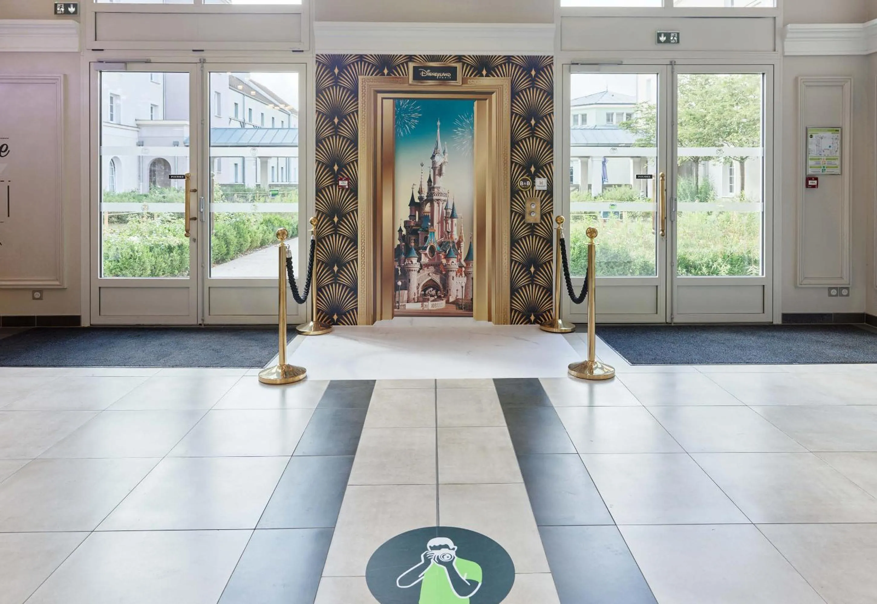 Lobby or reception in B&B HOTEL près de Disneyland Paris