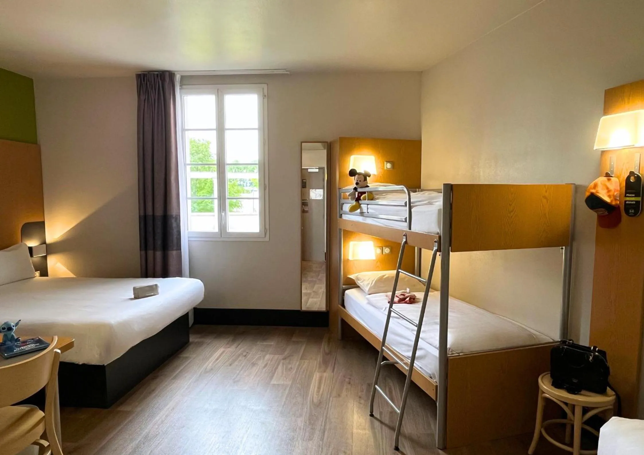 Bedroom, Bed in B&B HOTEL près de Disneyland Paris