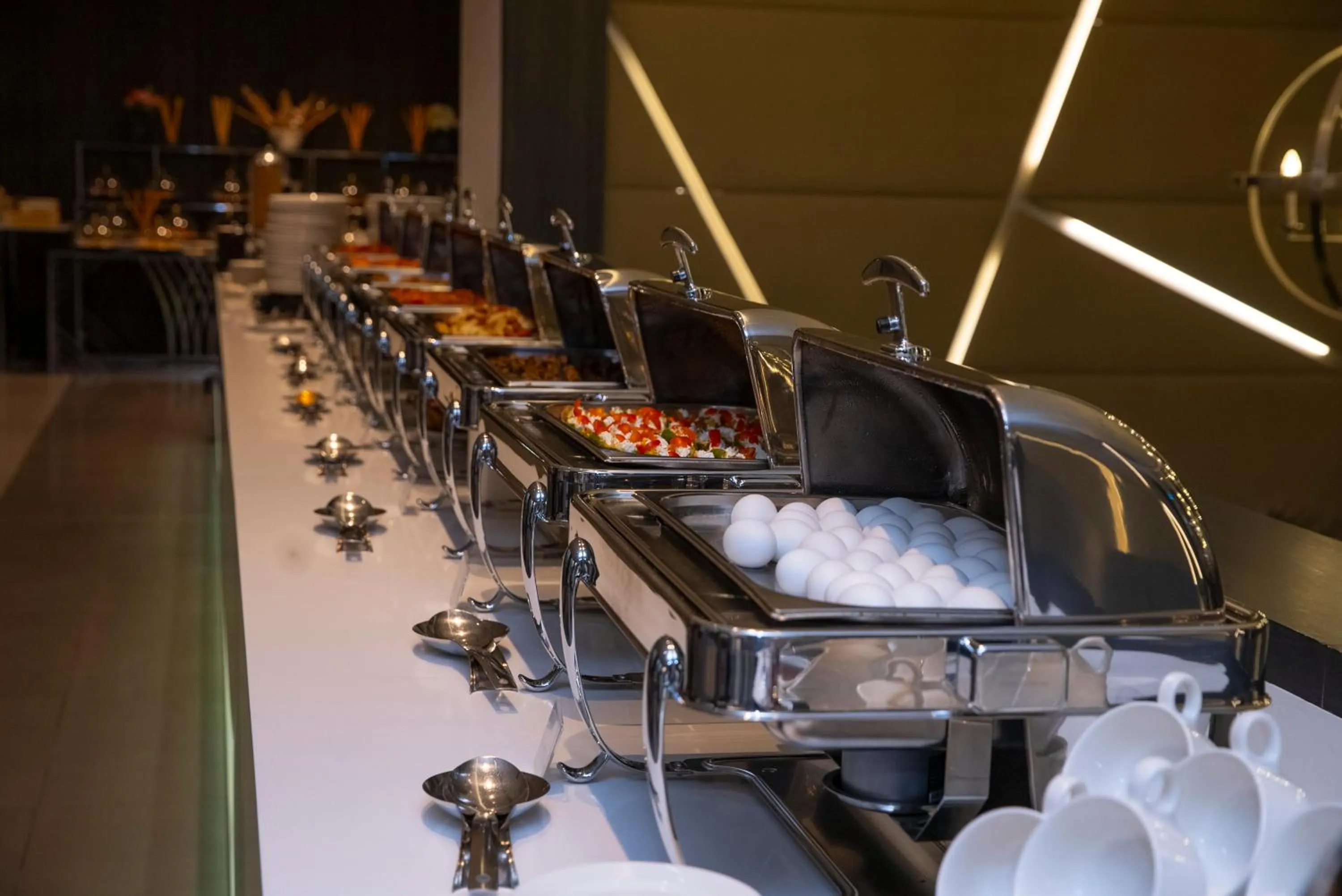 Restaurant/places to eat in Executives Hotel - KAFD