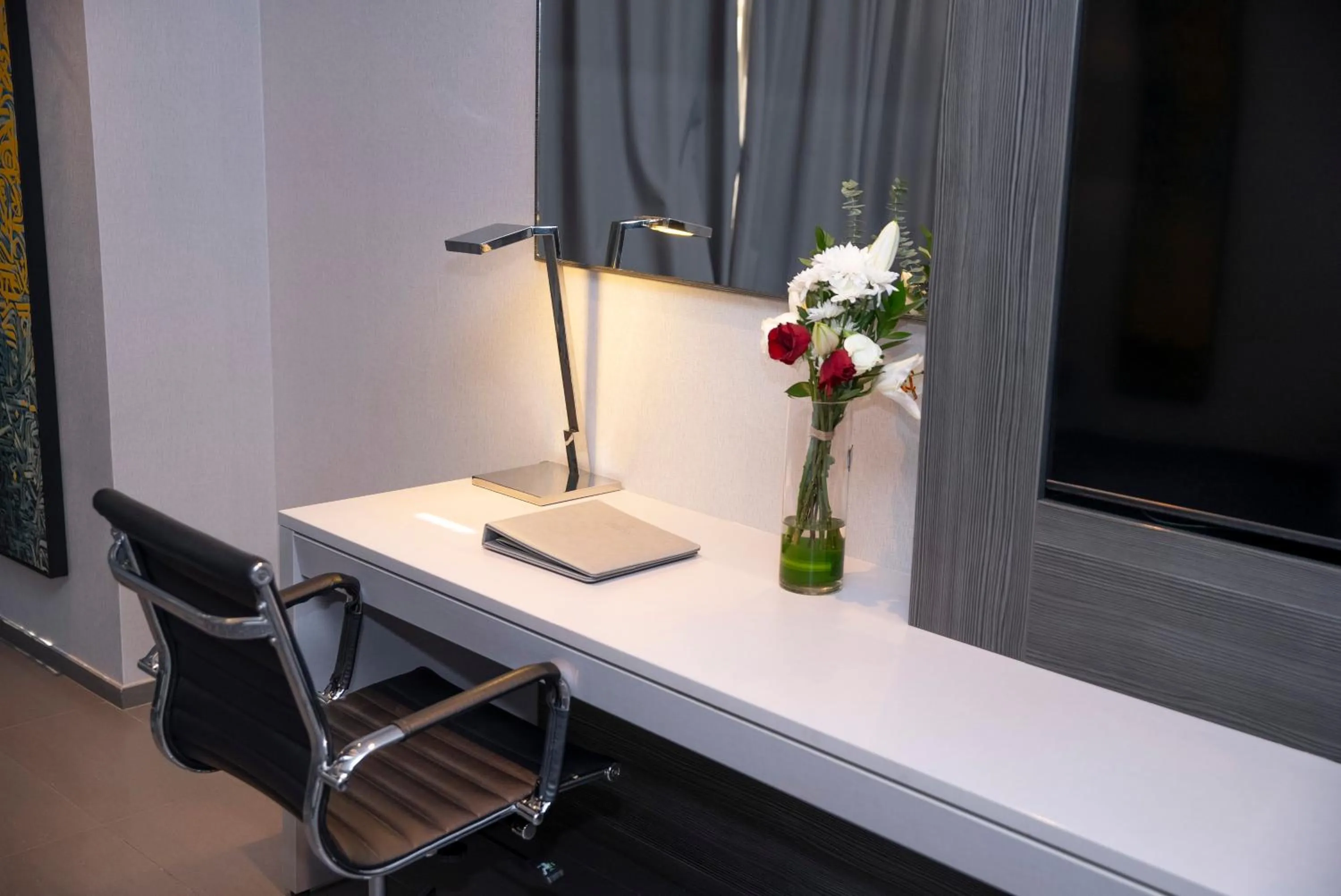 Library in Executives Hotel - KAFD