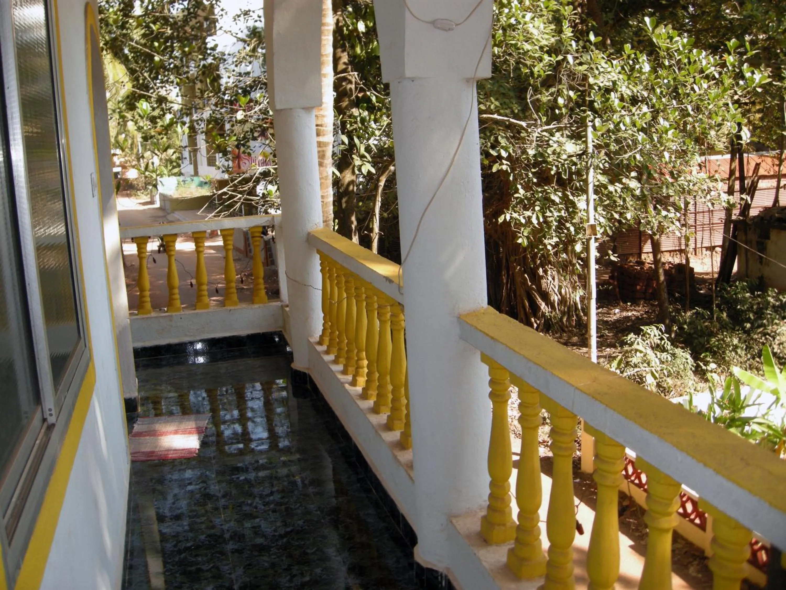 Day in Joe And Marietta's Guesthouse