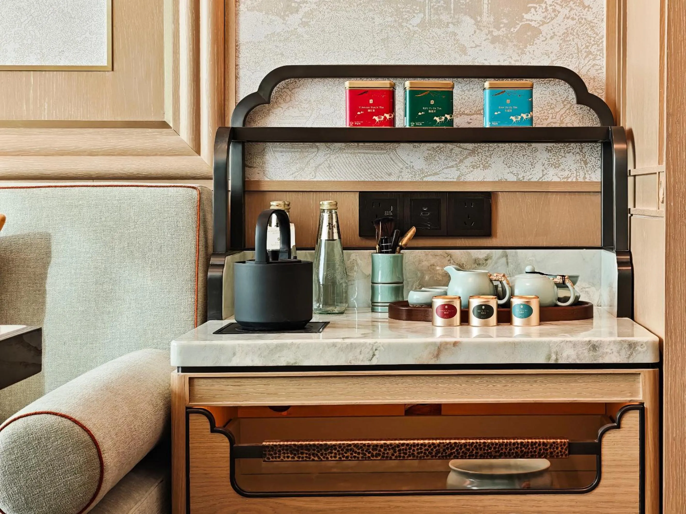 Coffee/tea facilities in Shangri-La Kunming