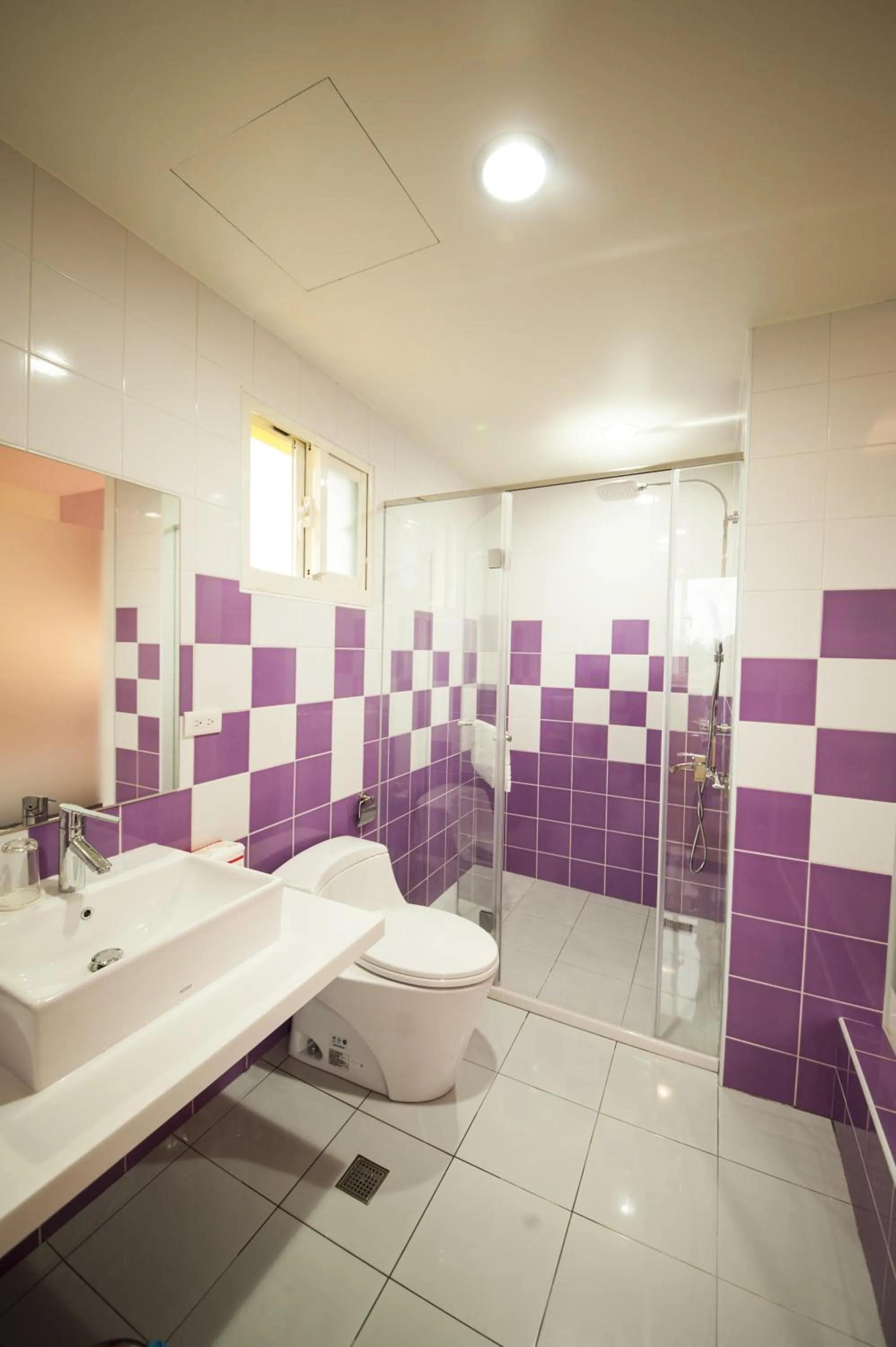 Bathroom in Little Sunshine