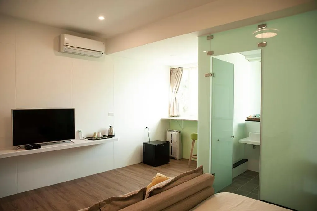 Bedroom, Bed in Little Sunshine