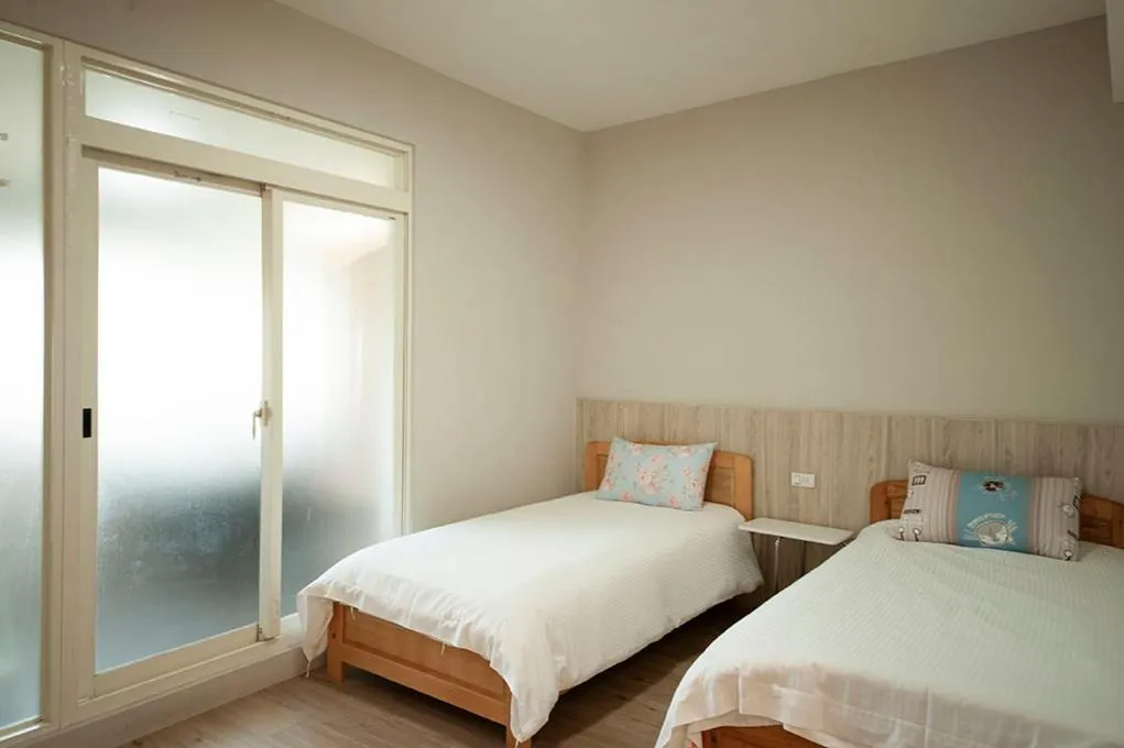 Bedroom, Bed in Little Sunshine