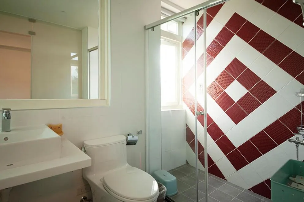 Shower in Little Sunshine