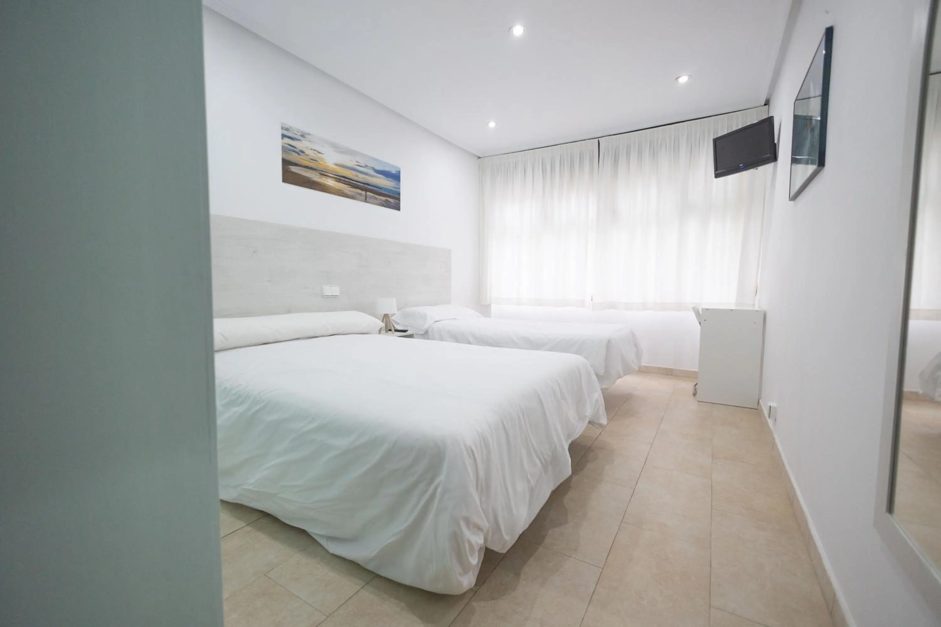 Bed in Hotel Pinar Somo Surf