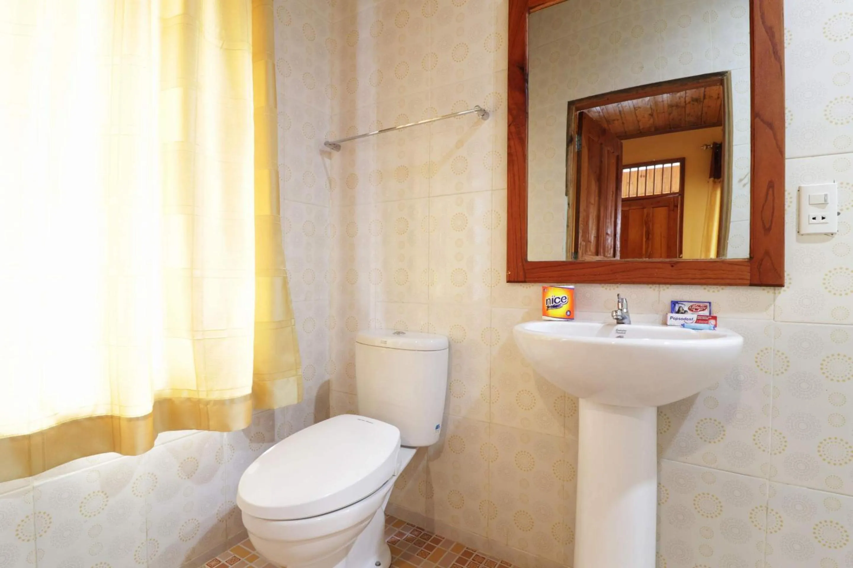 Bathroom in Tuk Tuk Timbul Bungalows