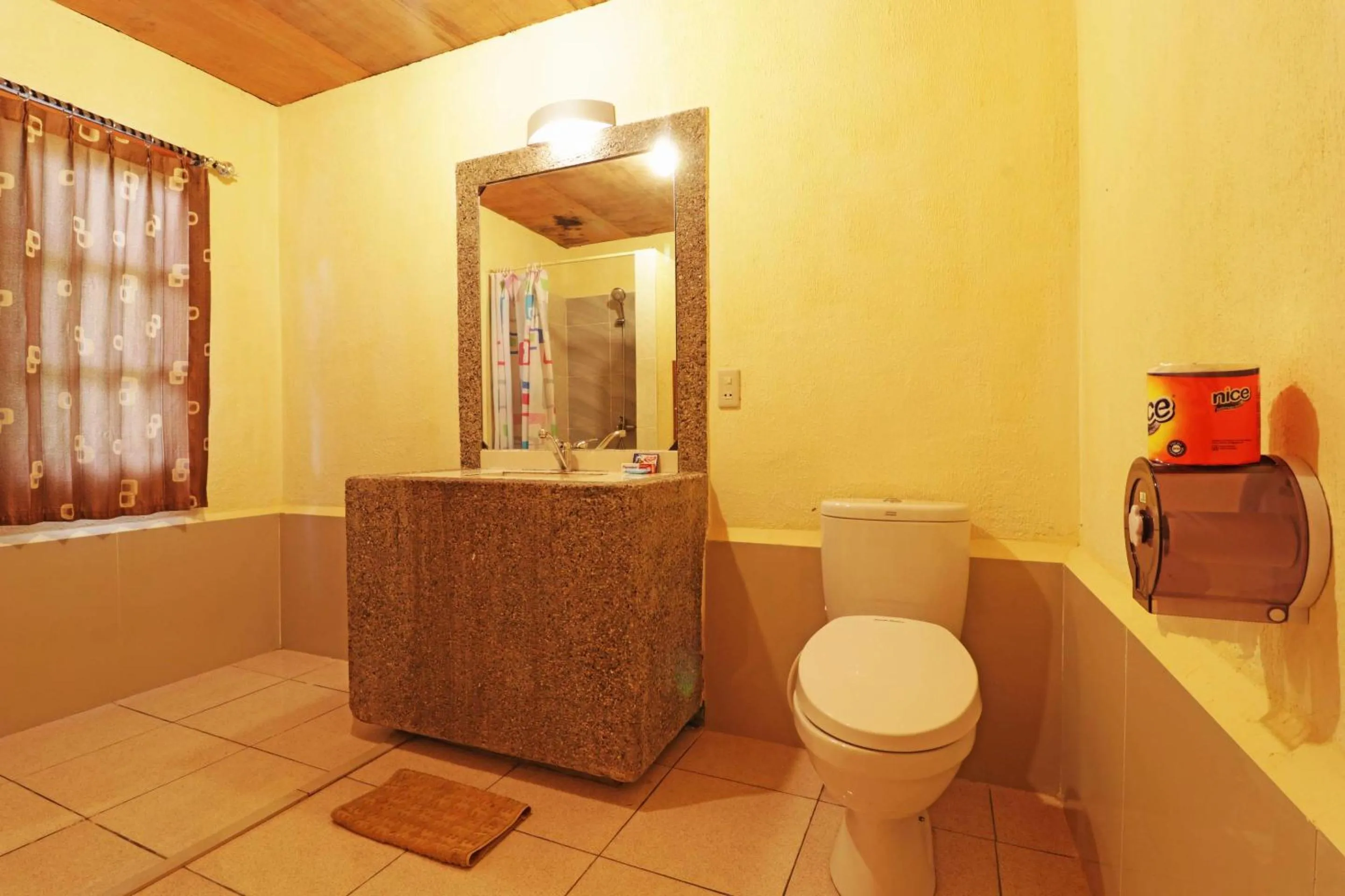 Tuk Tuk Timbul Bungalows