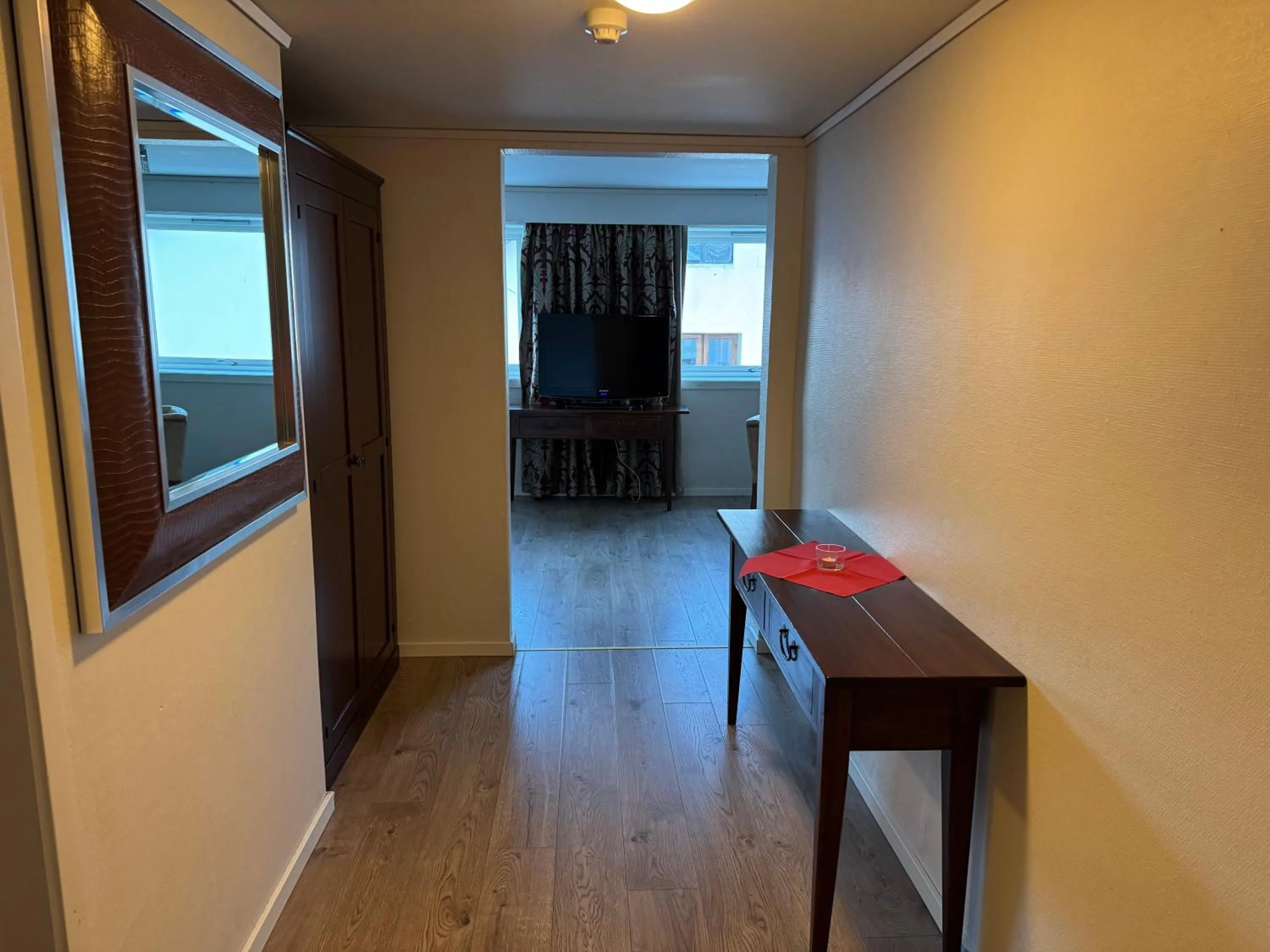 wardrobe in Park Hotel Vossevangen