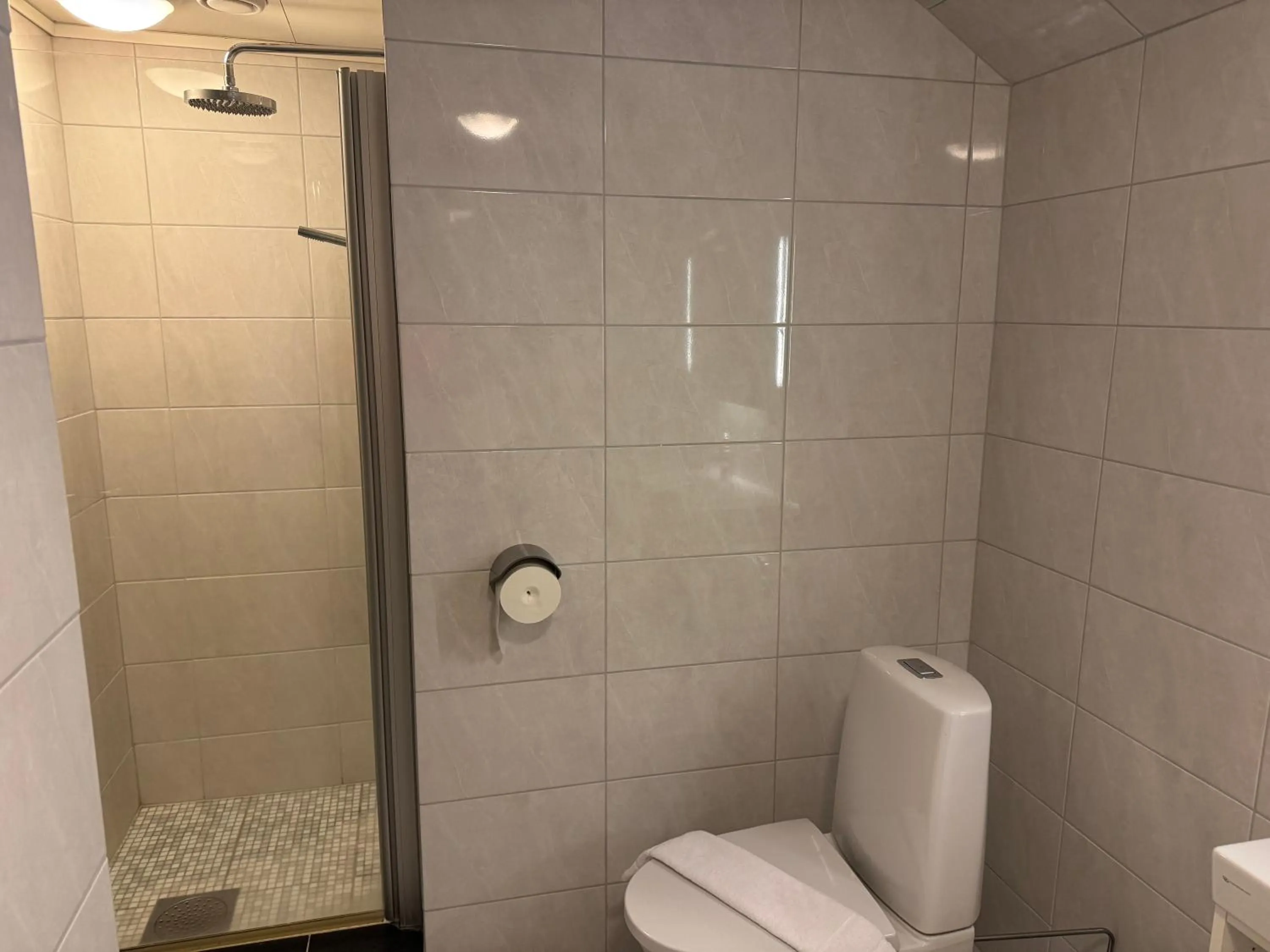 Bathroom in Park Hotel Vossevangen