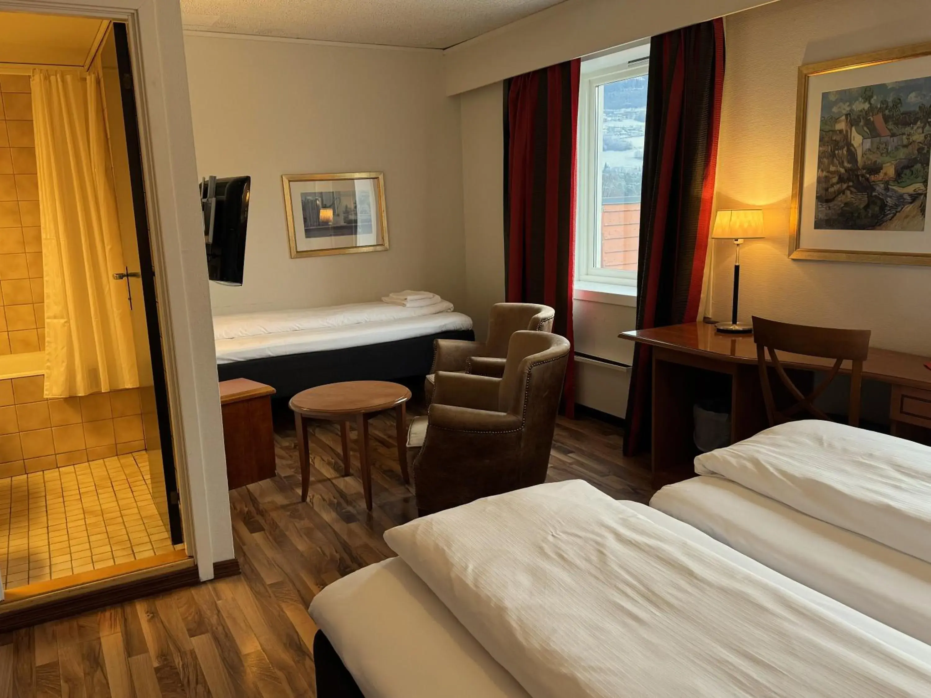 Triple Room in Park Hotel Vossevangen Triple Room in Park Hotel Vossevangen