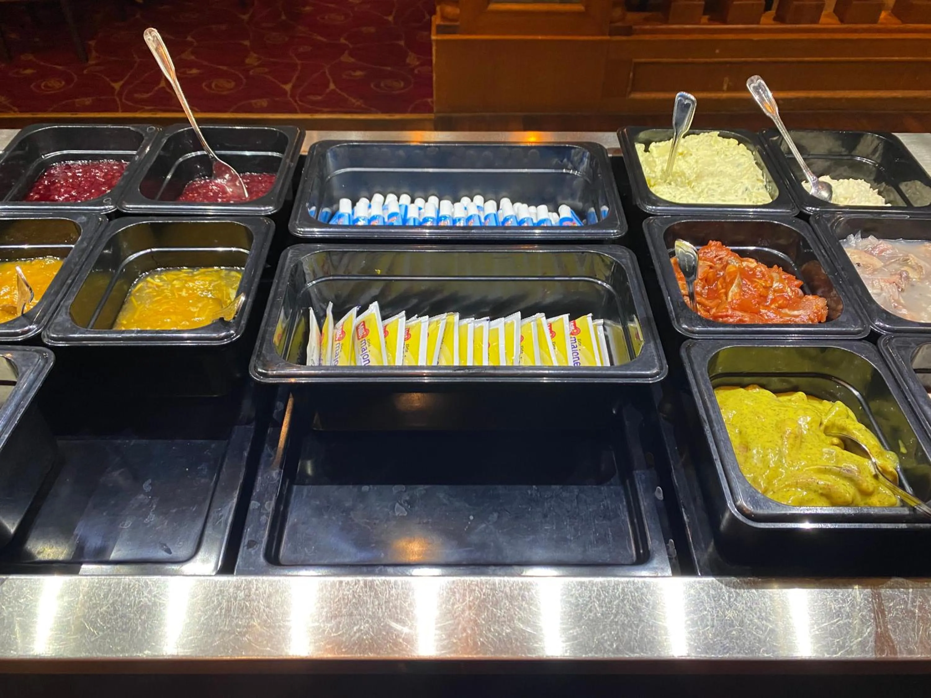 Buffet breakfast in Park Hotel Vossevangen