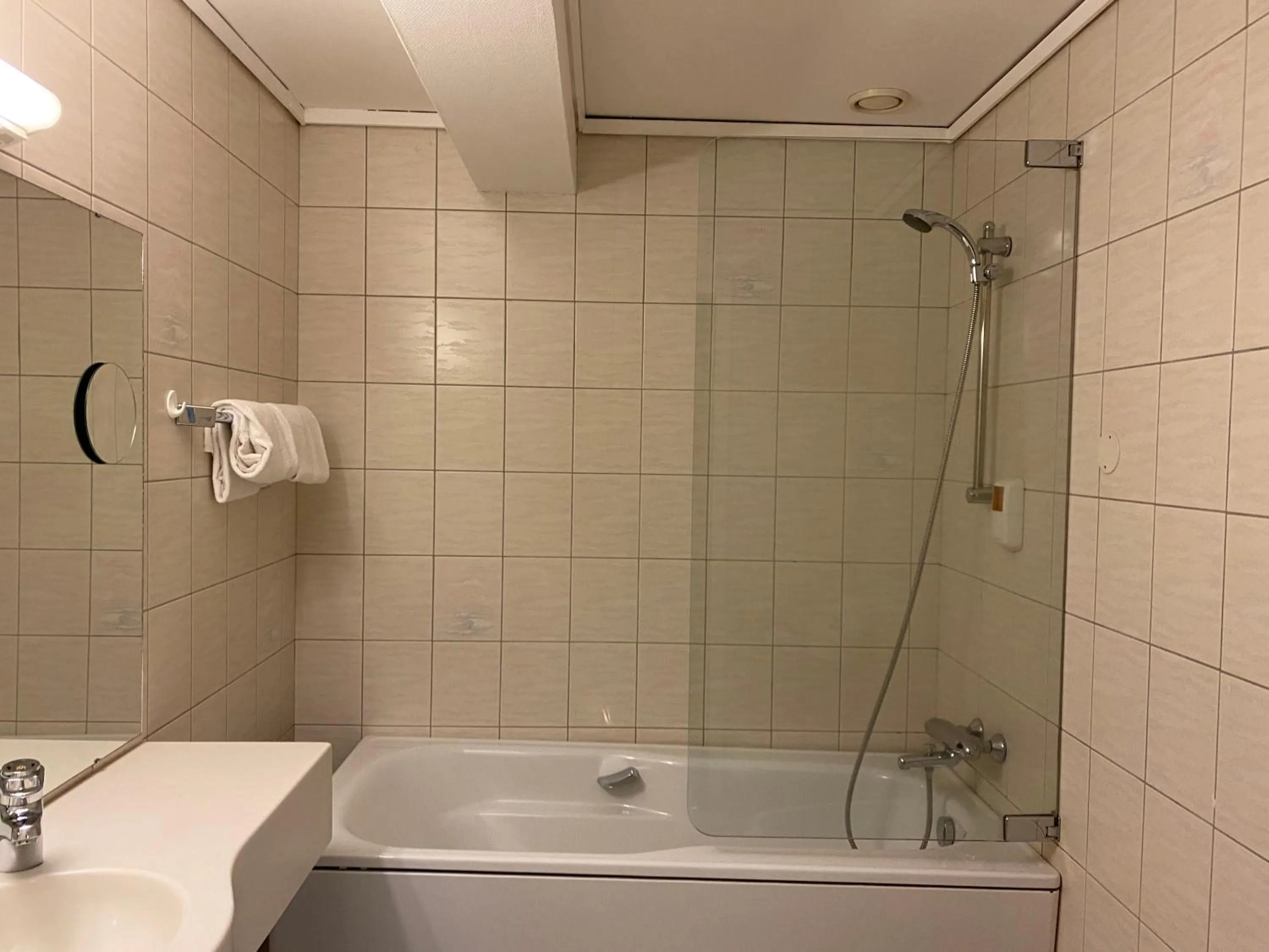 Bathroom in Park Hotel Vossevangen