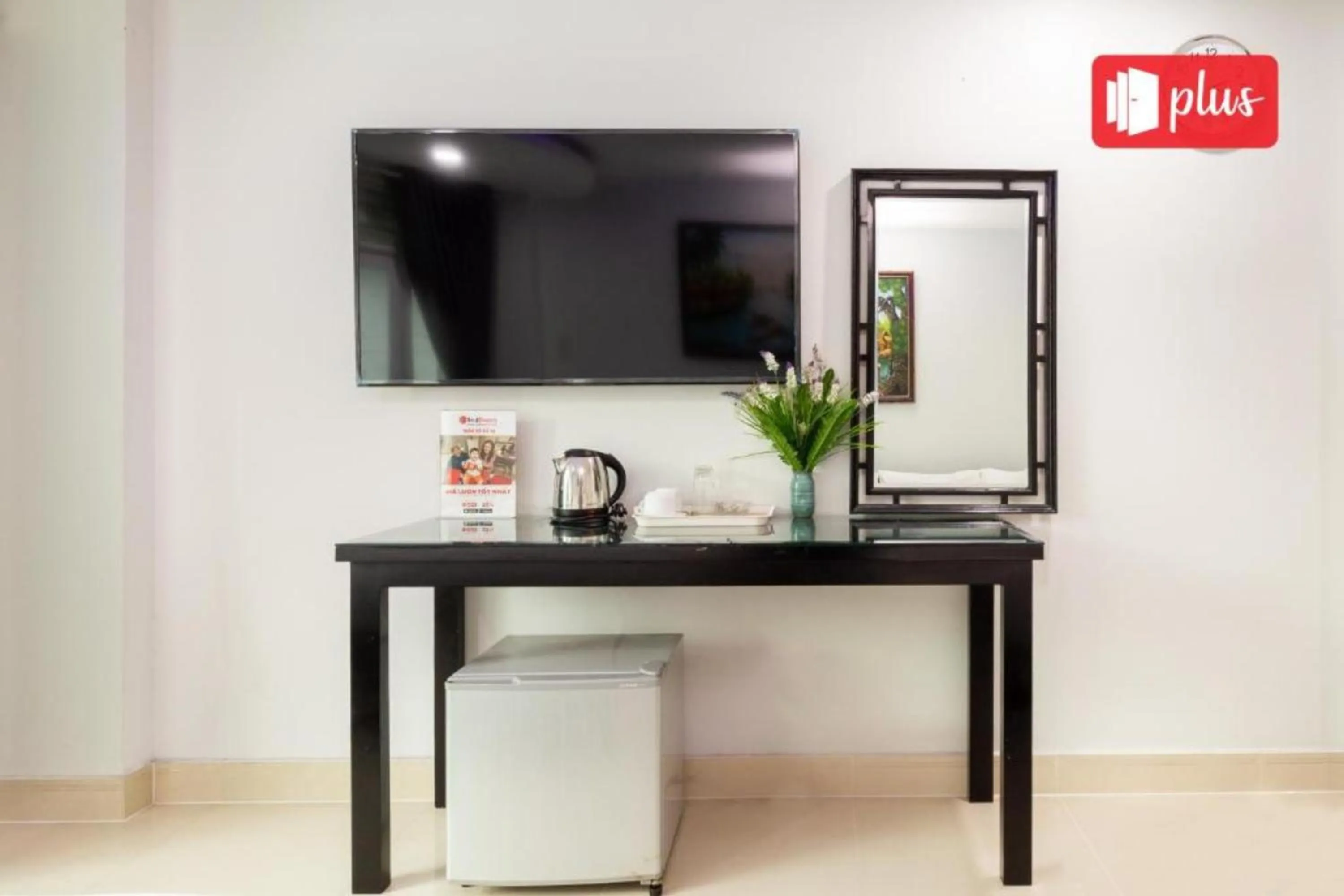 TV and multimedia in Saigon Pink Hotel