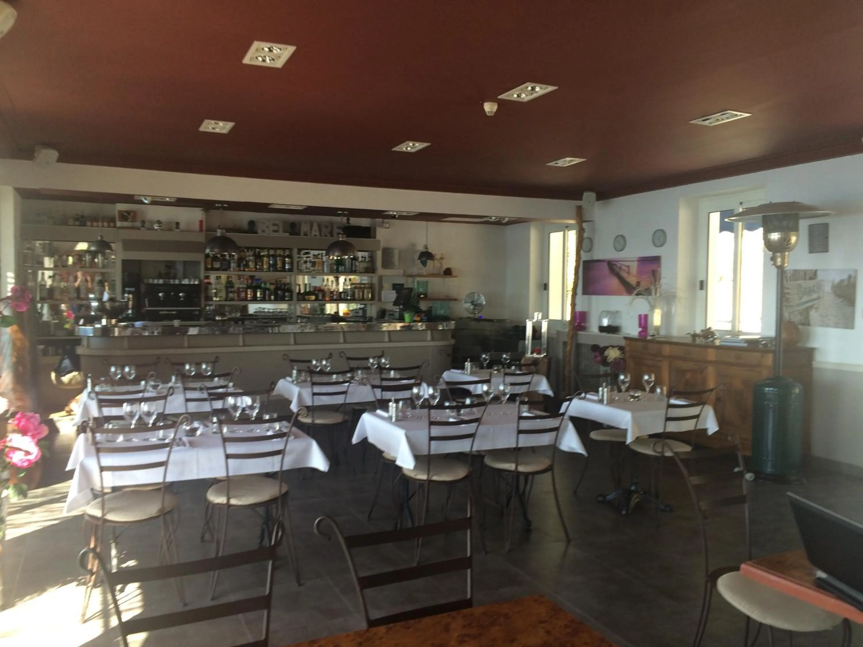 Restaurant/places to eat in Bel Mare